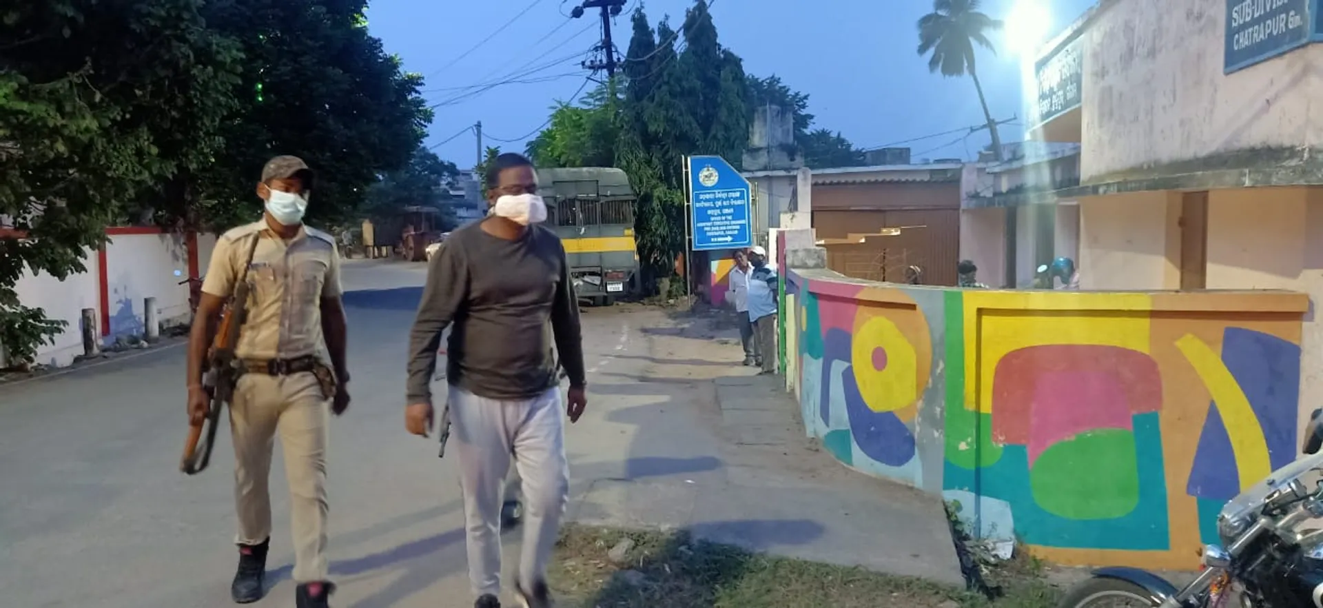 ଅର୍ଥତତ୍ତ୍ବ ଚିଟ୍‌ଫଣ୍ଡ ଠକେଇ: ପ୍ରଦୀପଙ୍କ ସମେତ ୩ ଦିନକ ପାଇଁ ଛତ୍ରପୁର ପୁଲିସ ରିମାଣ୍ଡ୍‌ରେ  