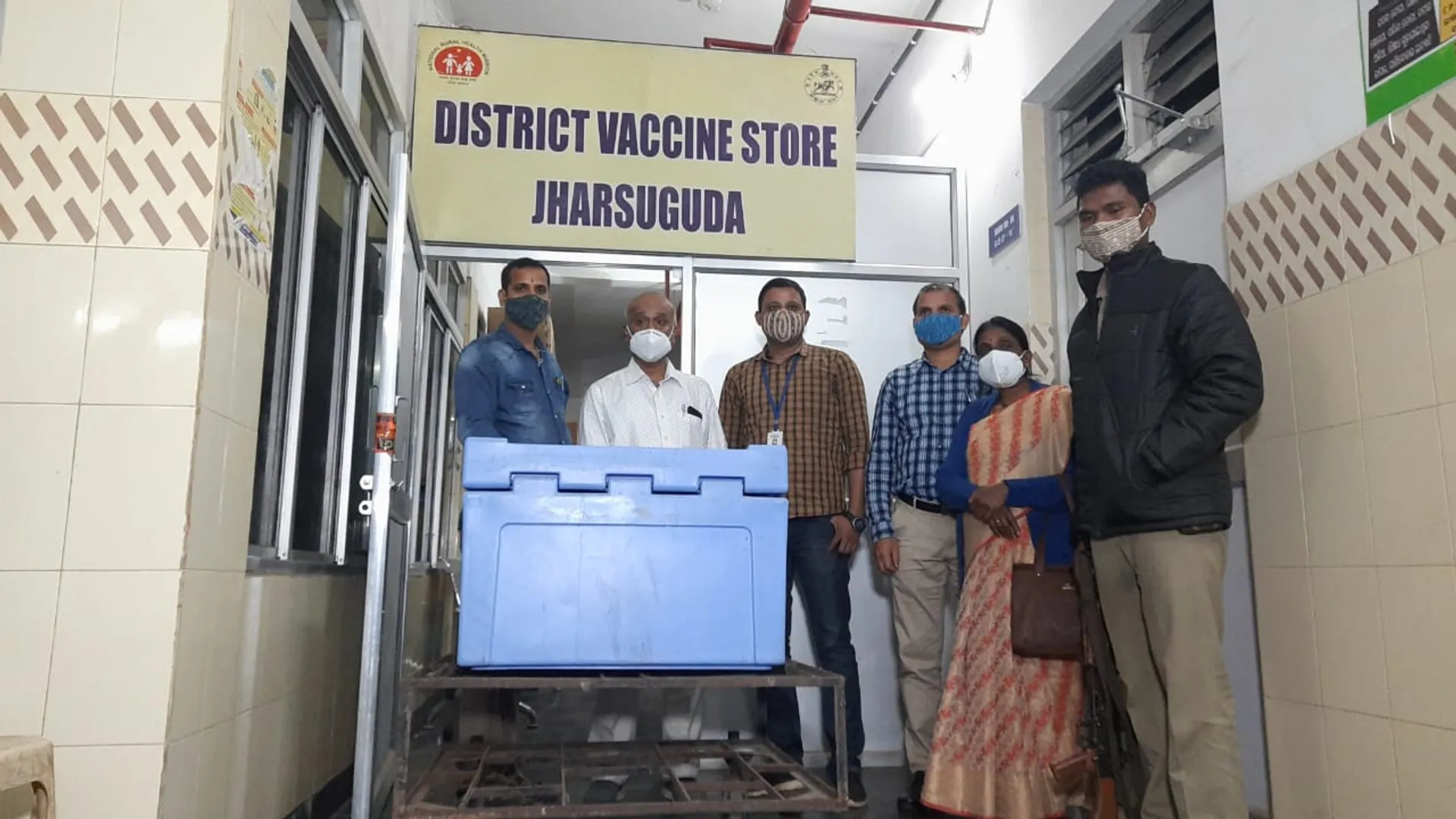 ବାଲେଶ୍ବର ଓ ଝାରସୁଗଡ଼ାରେ ପହଞ୍ଚିଲା କୋଭିଡ୍‌ ଟିକା