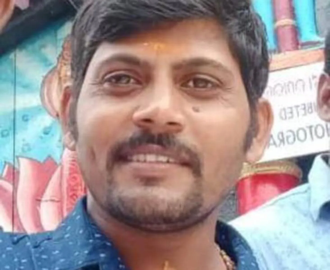 ଦୁର୍ଘଟଣାରେ ଗୁରୁତର ଖବରକାଗଜ ବିତରକଙ୍କ ମୃତ୍ୟୁ