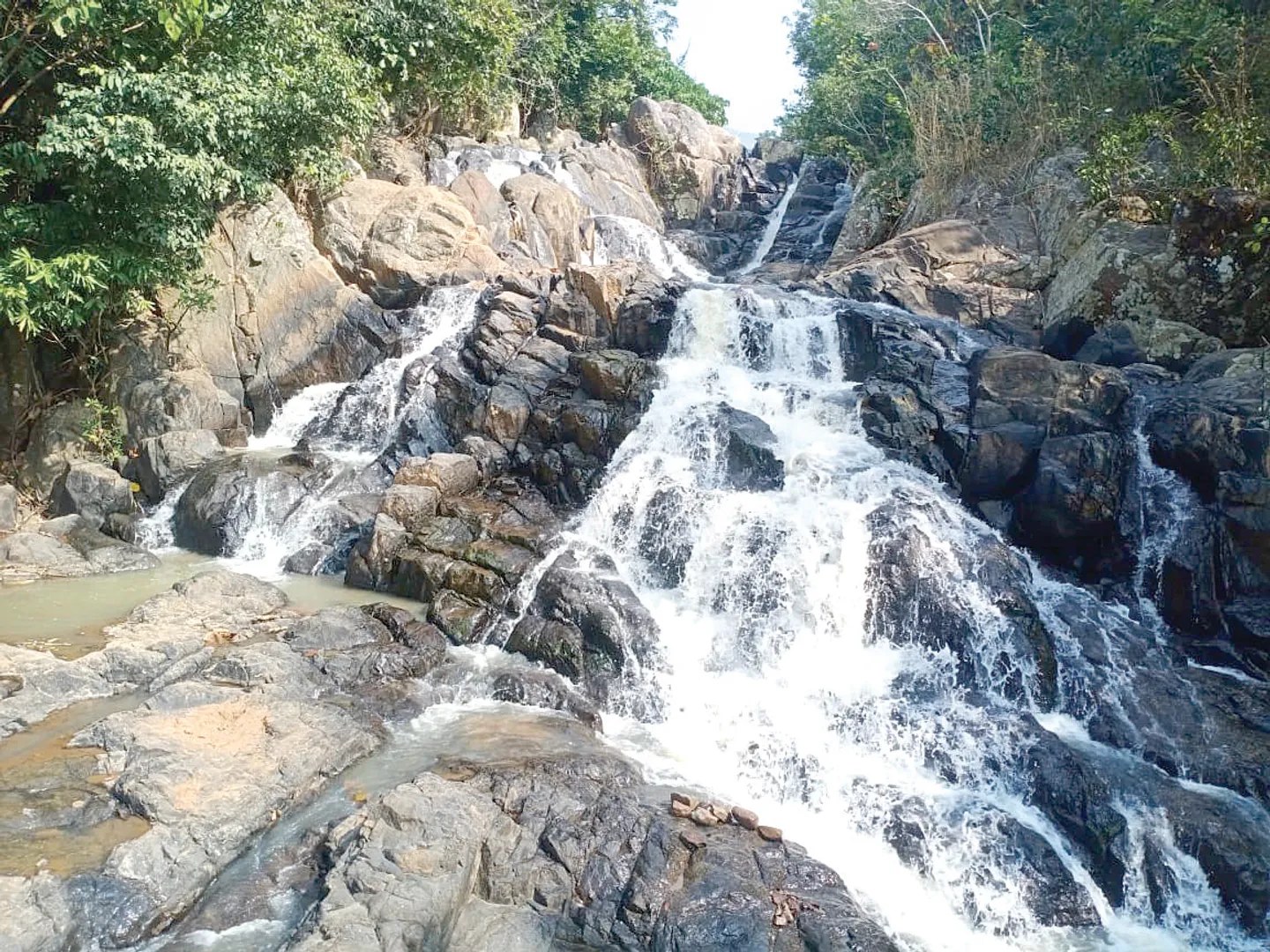 ଗଜପତିରେ ପର୍ଯ୍ୟଟନ ଶିଳ୍ପର ସମ୍ଭାବନା : ବହୁ ପ୍ରାକୃତିକ ଝରଣା ଓ ଜଳପ୍ରପାତକୁ ରାସ୍ତା ନାହିଁ