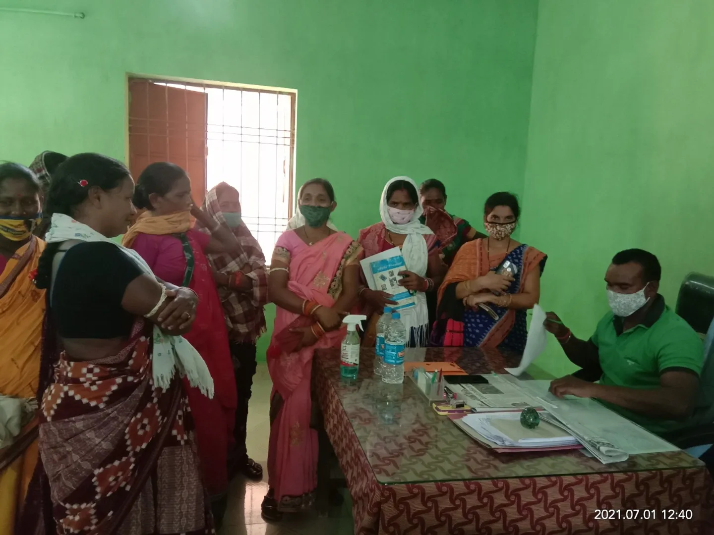 ତୋରଲୀ ଗ୍ରାମରେ ମଦକୋଠି ବନ୍ଦ ଦାବି