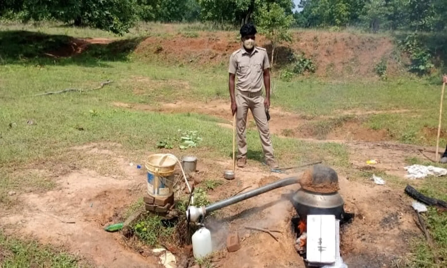 ବେଆଇନ ମଦ ଜବତ, ଜଣେ ଗିରଫ