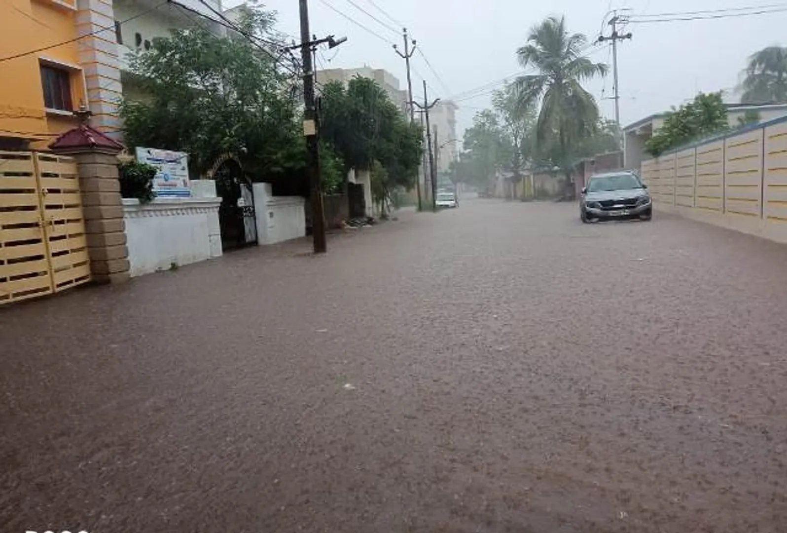 ରାଜଧାନୀ ଭୁବନେଶ୍ୱରରେ ବର୍ଷା । (ଫଟୋ: ବିଭୂତି)