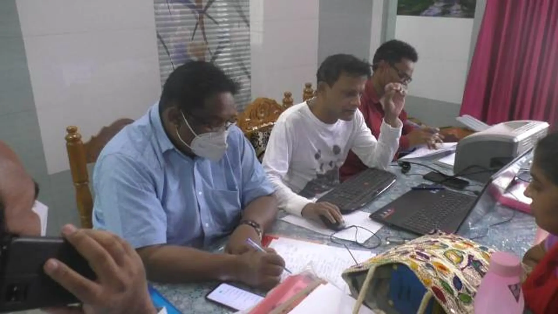 ଆୟବହିର୍ଭୂତ ସମ୍ପତ୍ତି ଠୁଳ ଅଭିଯୋଗରେ ଭବାନୀପାଟଣା ପଲିଟେକନିକ୍ ଇଞ୍ଜିନିୟରିଂ ସ୍କୁଲର ଅଧ୍ୟକ୍ଷଙ୍କ ଘରେ ଭିଜିଲାନ୍ସ ଚଢ଼ାଉ