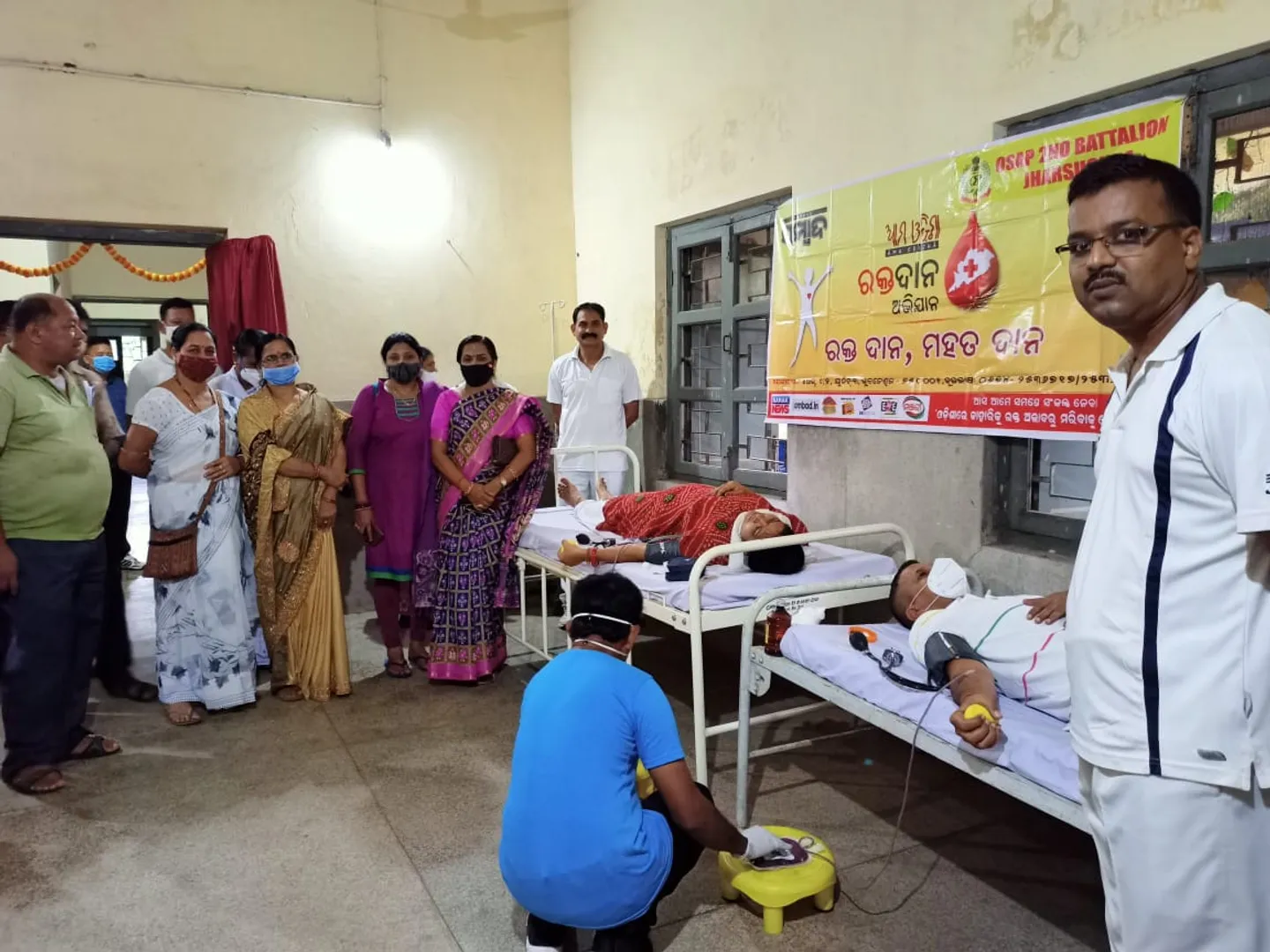 ରକ୍ତର ବିକଳ୍ପ ସୃଷ୍ଟି ହୋଇନାହିଁ, ଦୁର୍ଗପତି ପରିବାର ସହିତ ୭୦ ଯବାନ ଦେଲେ ରକ୍ତ 