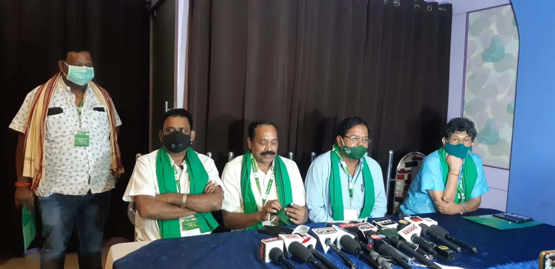 ଆଗାମୀ ପଞ୍ଚାୟତ ନିର୍ବାଚନରେ ଦଳ ଆଉ ପାଦେ ଆଗକୁ ଯିବ; ଝାରସୁଗୁଡ଼ା ଜିଲ୍ଲାରେ ବିଜେଡିର ସାଂଗଠନିକ ଶକ୍ତି ବୃଦ୍ଧି ପାଇଛି 