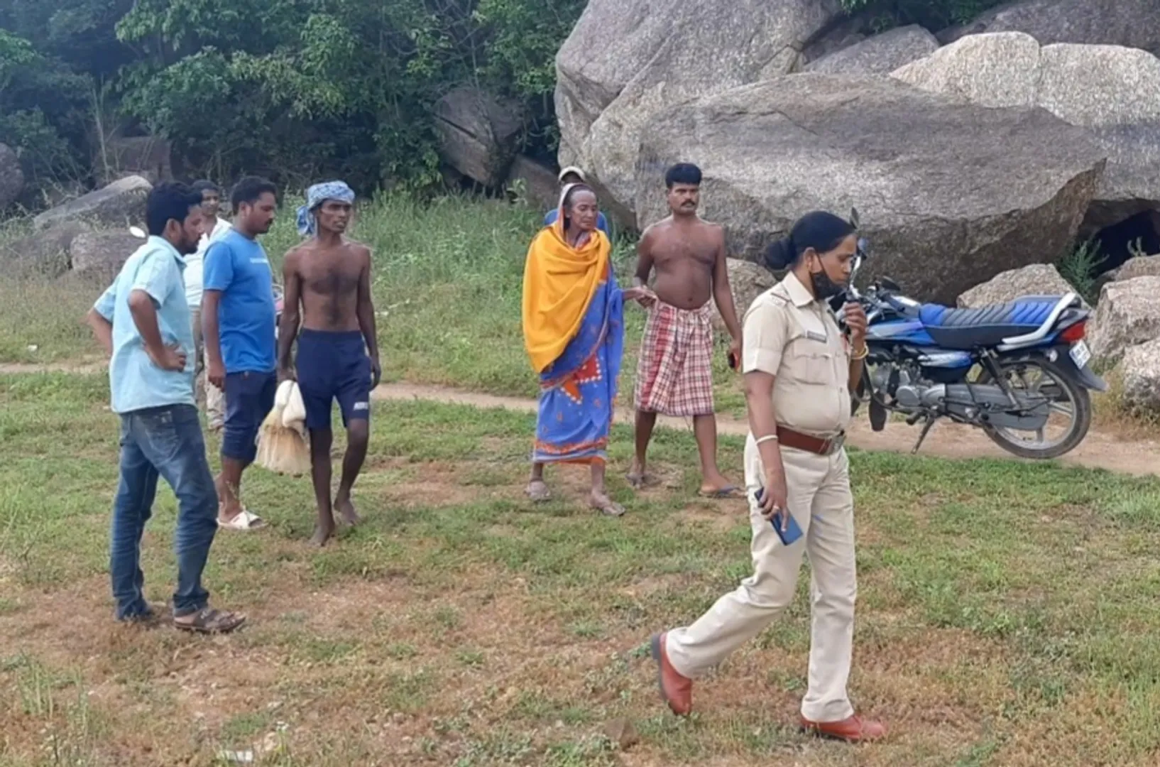 ମହିଳାଙ୍କ ଝୁଲନ୍ତା ମୃତଦେହ ଉଦ୍ଧାର ଘଟଣା; ବ୍ରଜରାଜନଗରରେ ବିଶ୍ୱ ମାନବଧିକାର ସୁରକ୍ଷା ସଂଗଠନ କର୍ମକର୍ତ୍ତା