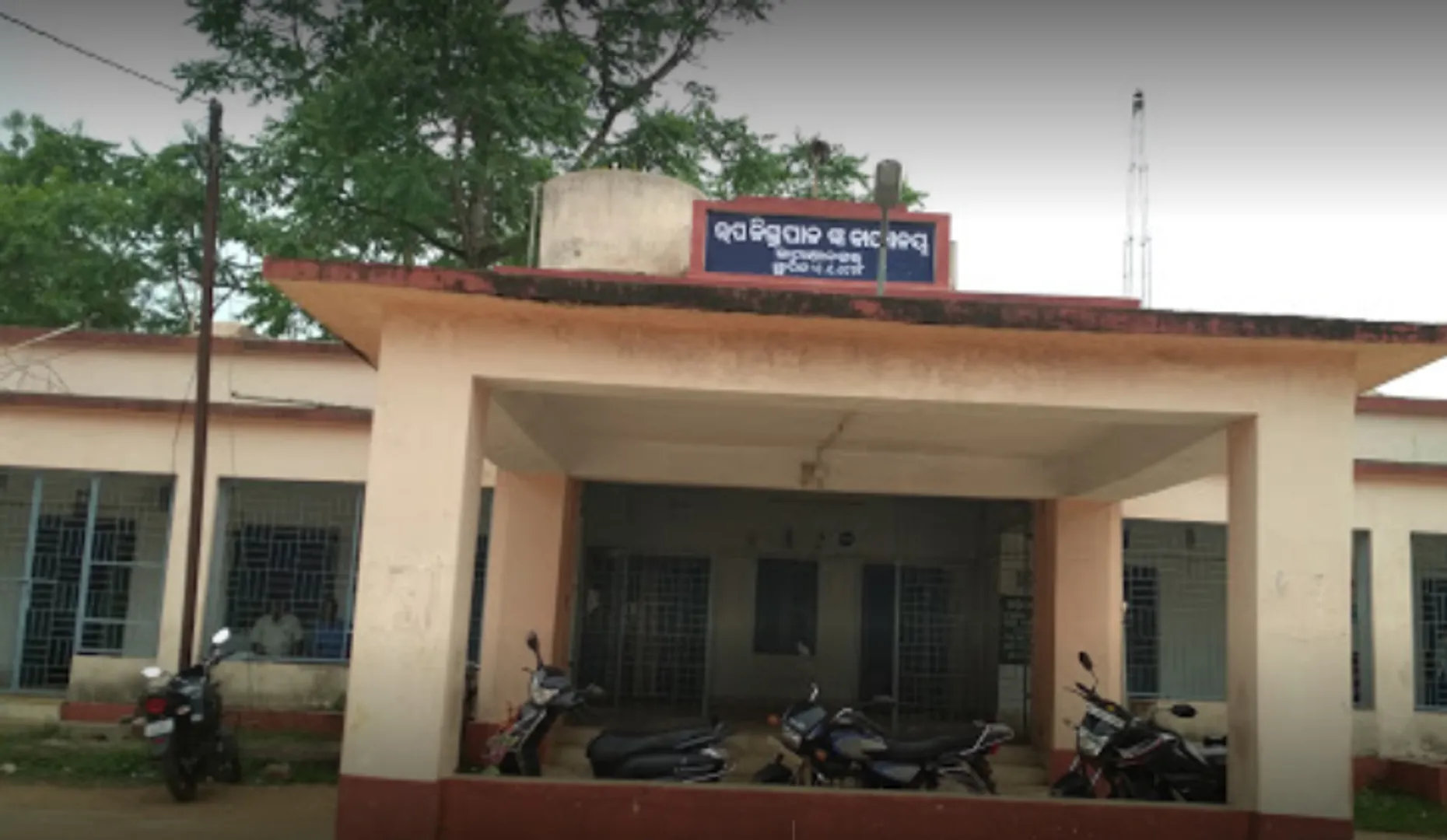 ଅନ୍ଧାରୀ ମୂଲକରେ ଅନ୍ଧ ଶାସନ: ଆଡ଼ିବନ୍ଧ ପାଇଁ ଜମି ନଦେବାରୁ ୭ ବର୍ଷ ଧରି ବାସନ୍ଦ