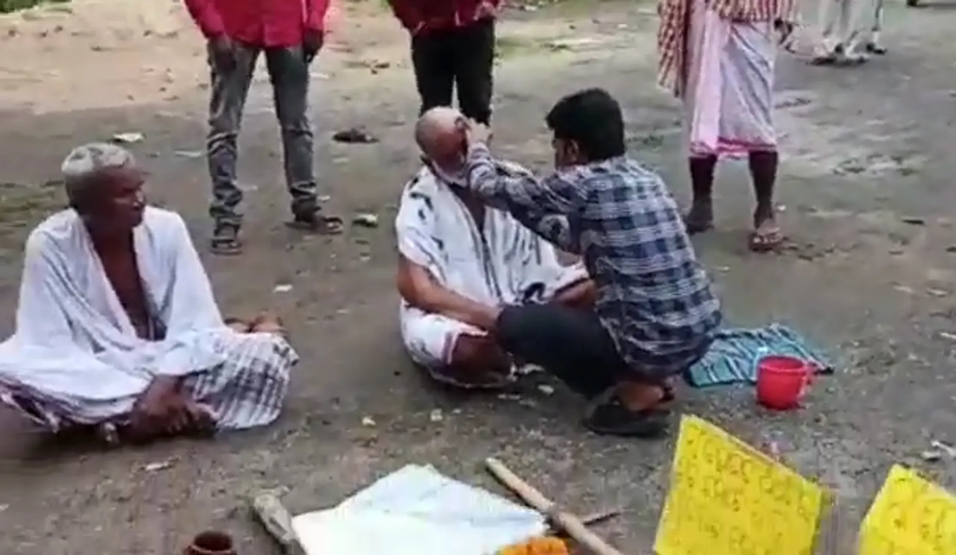 ଦ୍ବିତୀୟ ଦିନରେ ଦଦରାଘାଟି ବିସ୍ଥାପିତ ପ୍ରଜାମଞ୍ଚ ଆନ୍ଦୋଳନ: ପରଜଙ୍ଗ ତହସିଲ ଆଗରେ ଲଣ୍ଡା ହେଲେ ଅନଶନକାରୀ