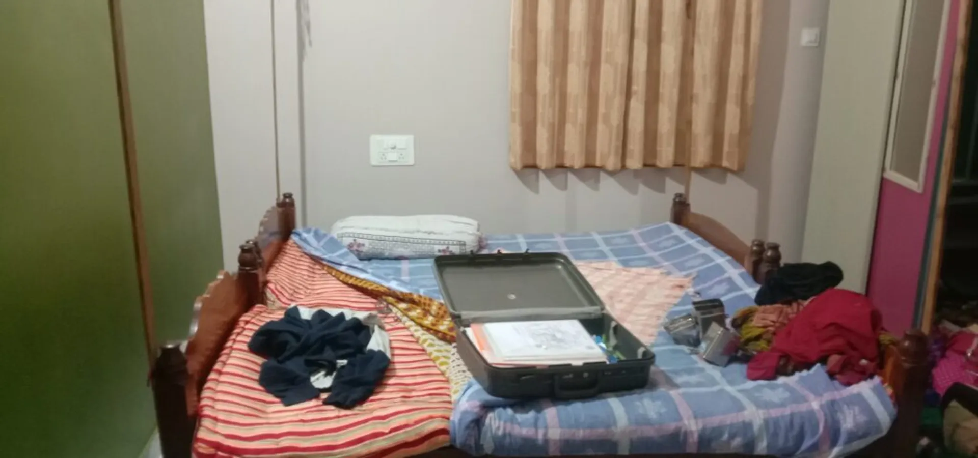ଘରେ କେହି ନ ଥିବାବେଳେ କଳାକନା ବୁଲାଇଲେ ଚୋର