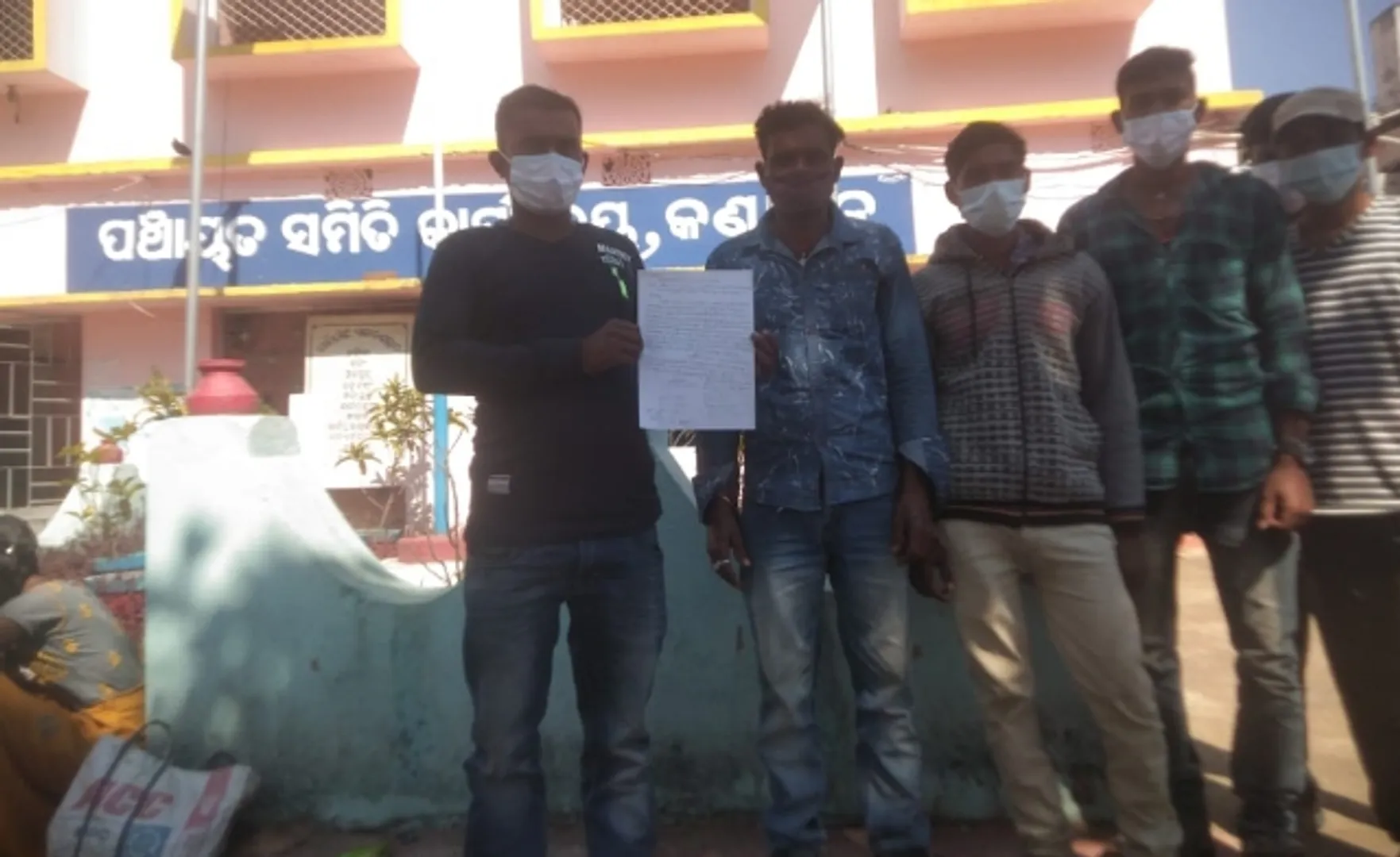 ପୋଲ ନହେଲେ ଭୋଟ ବର୍ଜନ କରିବେ ଅଞ୍ଚଳବାସୀ