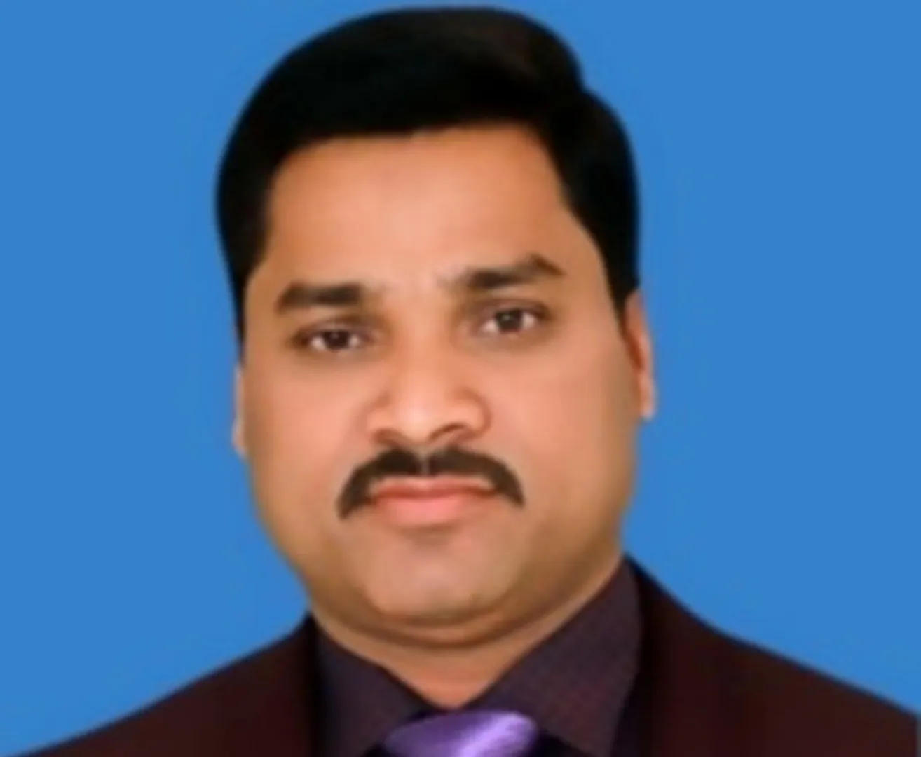 ରାଜନୀତିରେ ପାଦ ଥାପିଲେ ଉଚ୍ଚ ଶିକ୍ଷିତ ଯୁବକ, ବାଲିମେଳା ଏନଏସି ଅଧ୍ୟକ୍ଷ ପାଇଁ ଲଢିବେ ଡାକ୍ତର ସନ୍ତୋଷ