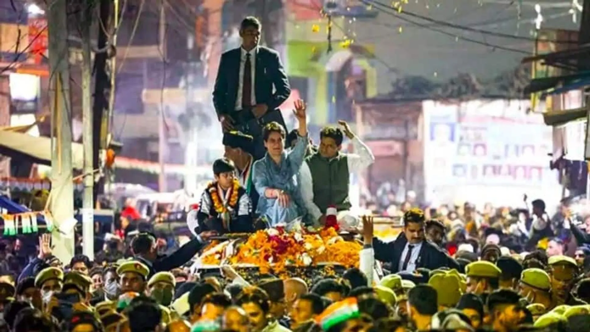 ମୋରାଦାବାଦ୍‌ରେ କଂଗ୍ରେସ୍‌ର ଦ୍ବାର ଦ୍ବାର ବୁଲି ପ୍ରଚାର ଅଭିଯାନ ‘ରୋଡ୍‌ ସୋ’ ପରି ଦେଖାଯାଉଛି କହି ମାମଲା ରୁଜୁ କଲା ପୁଲିସ