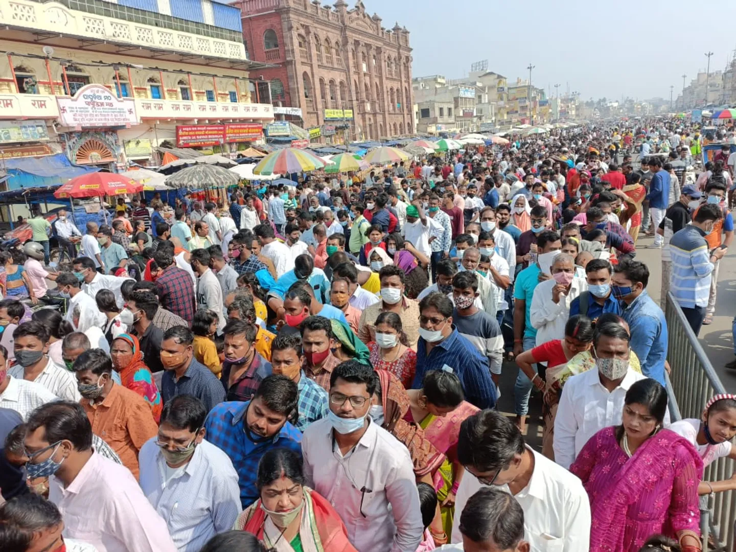 ପୁରୀ: କଟକଣାମୁକ୍ତ ମହାପ୍ରଭୁଙ୍କ ଦର୍ଶନ ଆରମ୍ଭ, ପୁରୀରେ ଭକ୍ତଙ୍କ ଭିଡ଼