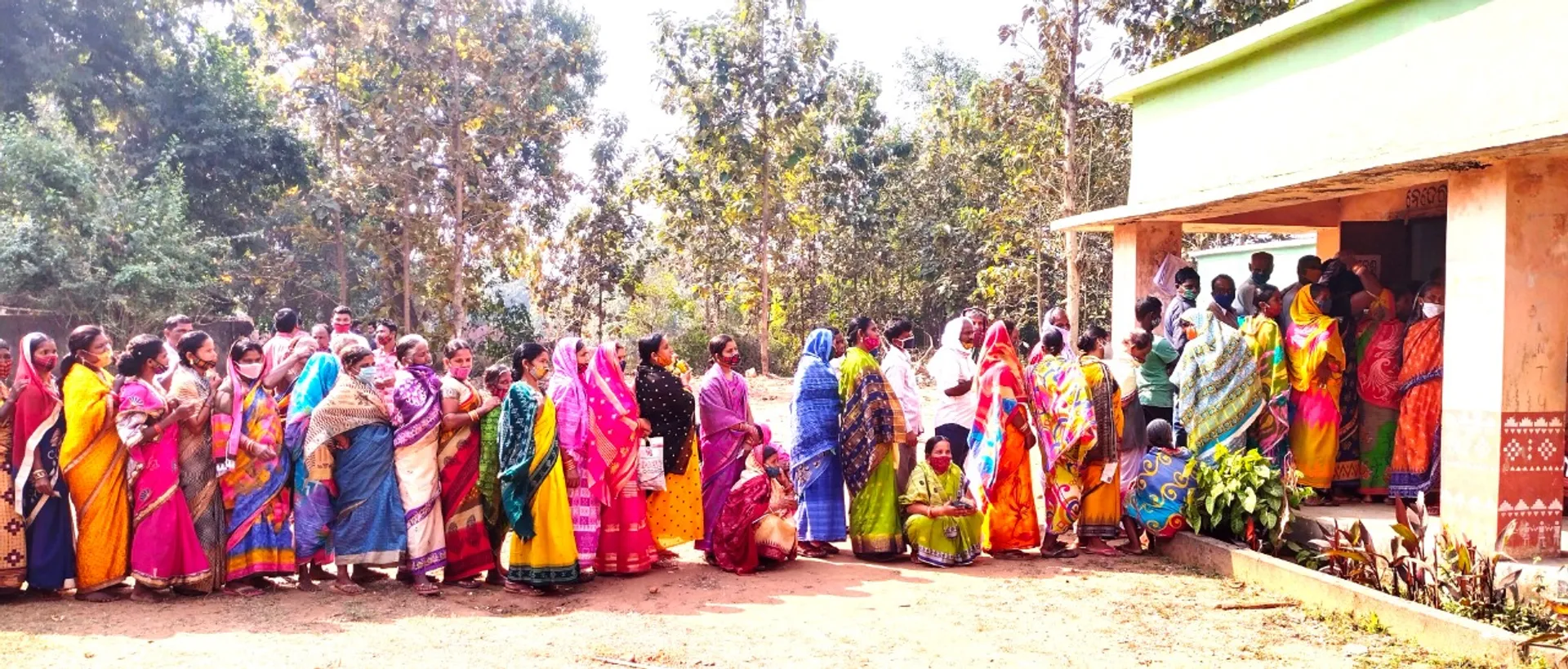 ସରିଲା ପ୍ରଥମ ପର୍ଯ୍ୟାୟ ପଞ୍ଚାୟତ ଭୋଟ୍‌: ୭୦% ମତଦାନ, ଷ୍ଟ୍ରଙ୍ଗ ରୁମରେ ସିଲ୍ ହେଲା ପ୍ରାର୍ଥୀଙ୍କ ଭାଗ୍ୟ