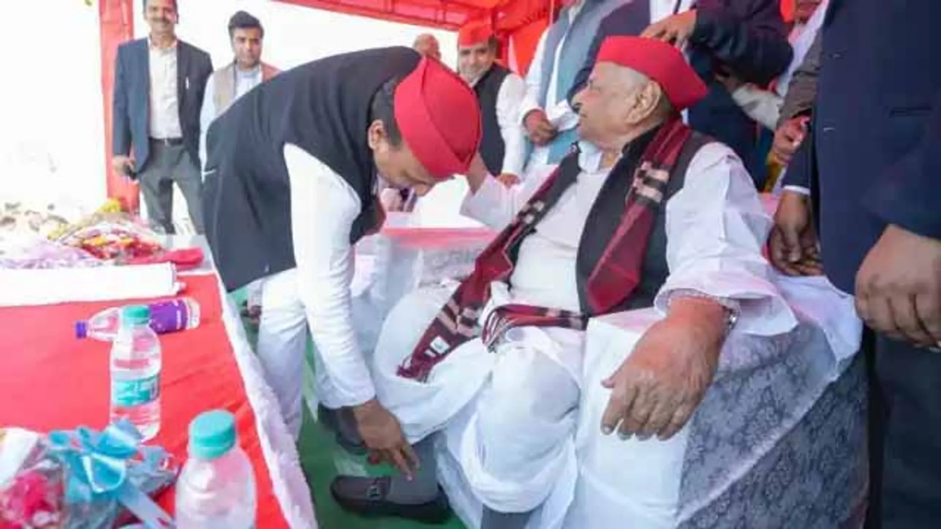 ଜୋରଦାର ହେଉଛି ନିର୍ବାଚନ ପ୍ରଚାର; ମୁଲାୟମଙ୍କ ପ୍ରଥମ ରାଲି, ପୁଅ ପାଇଁ ଭୋଟ୍‌ ମାଗିଲେ