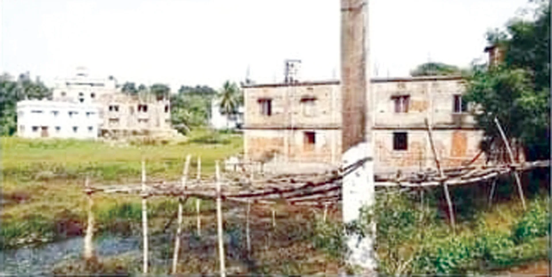 ମାଫିଆଙ୍କ କବଳରେ ମୃତ ଅଳକା ନଦୀପଠା, କିସମ ବଦଳାଇ ଏକର ଏକର ଜମି ଚାଲିଛି ବିକ୍ରି