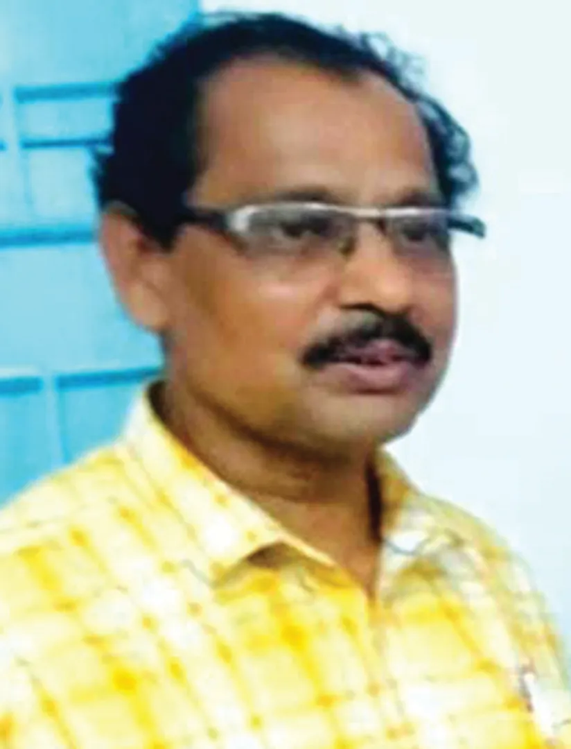 ମାଳମାଳ ଅଭିଯୋଗ ପରେ ବି ଆଠ ବର୍ଷ ହେଲା ବିଇଓ, ଶତ୍ରୁଘ୍ନଙ୍କୁ ଘଣ୍ଟ ଘୋଡ଼ାଇଥିଲା କିଏ?