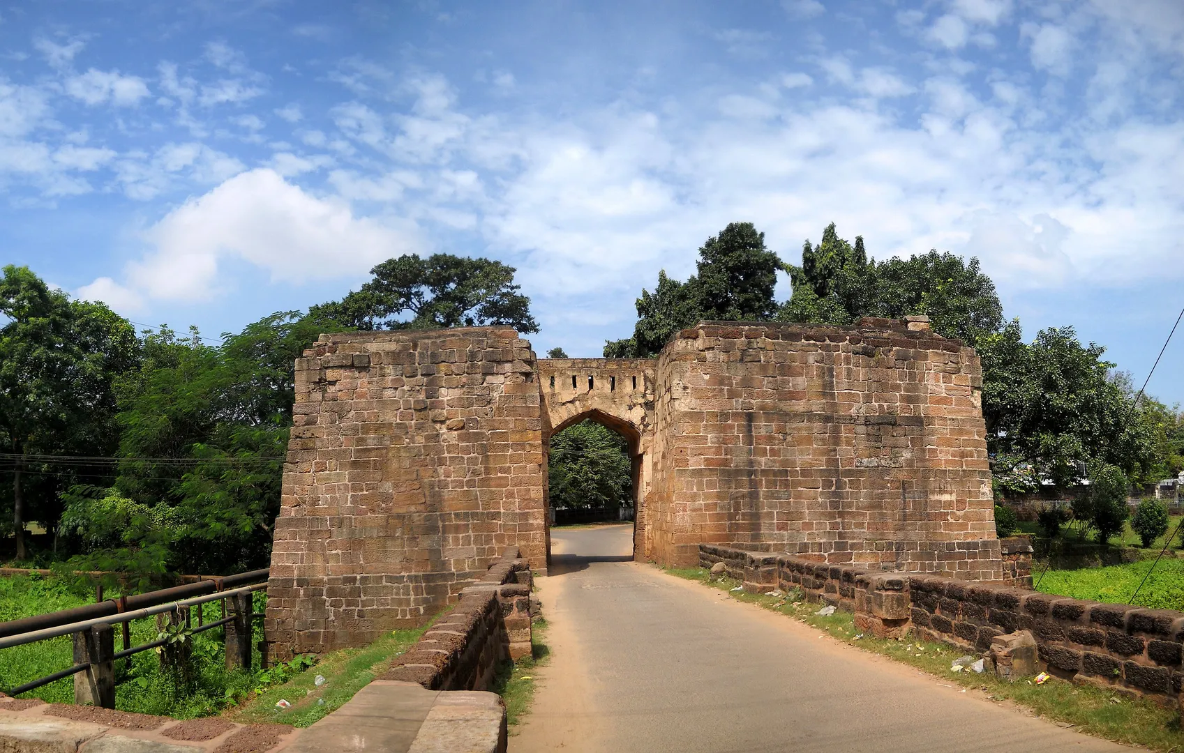 କଟକ ସହରର ବୟସ ୧୪୦୦ ବର୍ଷ: ବାରବାଟୀ ଦୁର୍ଗ ଖନନରୁ ବାହାରିଲା ୬ଶହ ଖ୍ରୀଷ୍ଟାବ୍ଦର ସାମଗ୍ରୀ