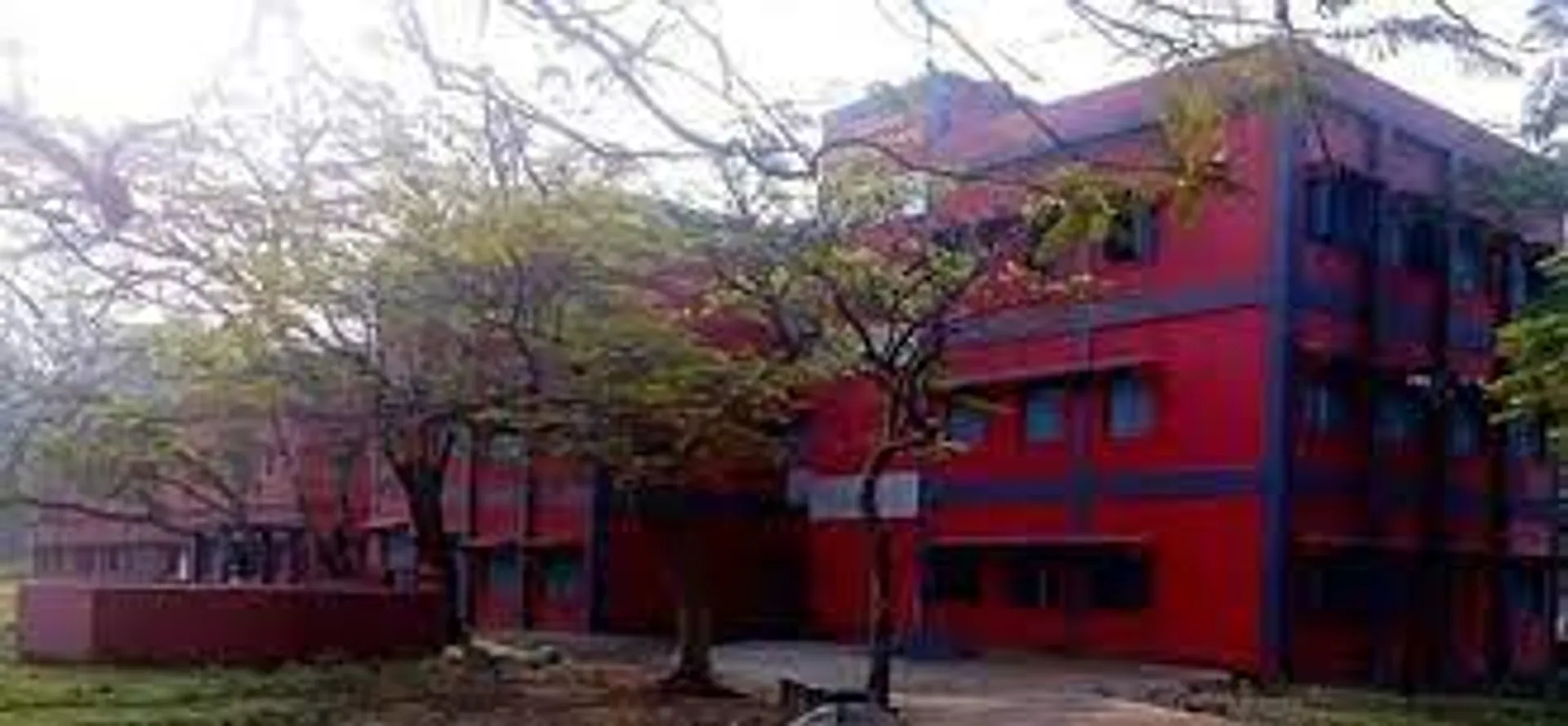 ଲଜପତ ରାୟ ଆଇନ ମହାବିଦ୍ୟାଳୟ ପାଣ୍ଠି ହସ୍ତାନ୍ତର ପ୍ରସଂଗ: ଇସ୍ତଫା ଦେଲେ ଅଧ୍ୟକ୍ଷ ଗିରିଜା ଶର୍ମା