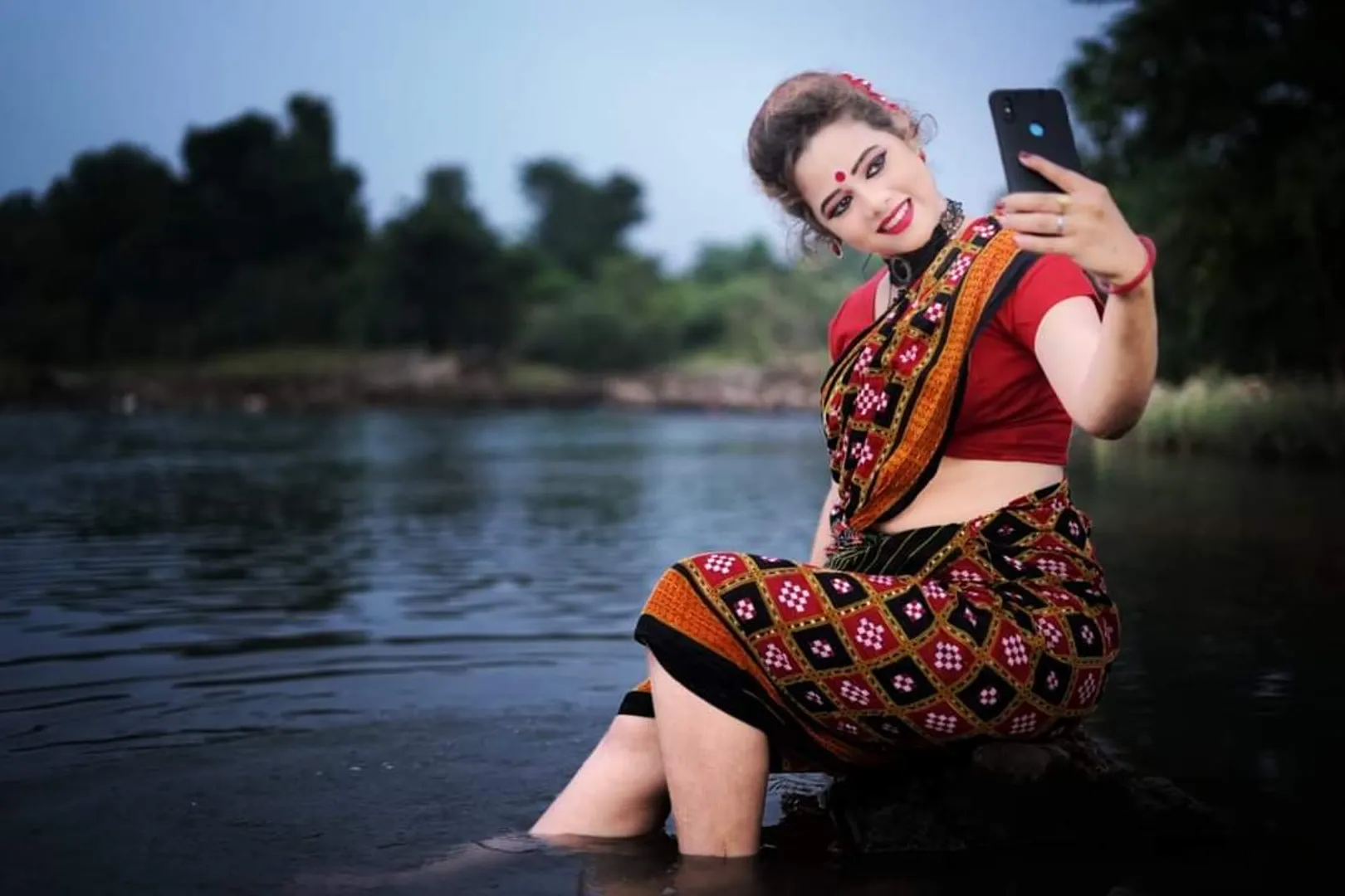 ଅଭିନେତ୍ରୀଙ୍କ ମୃତ୍ୟୁକୁ ନେଇ ବଢ଼ୁଛି ସନ୍ଦେହ, ଉପଯୁକ୍ତ ତଦନ୍ତ ଦାବି‌ରେ ବାପା ଦେଲେ ଏତଲା