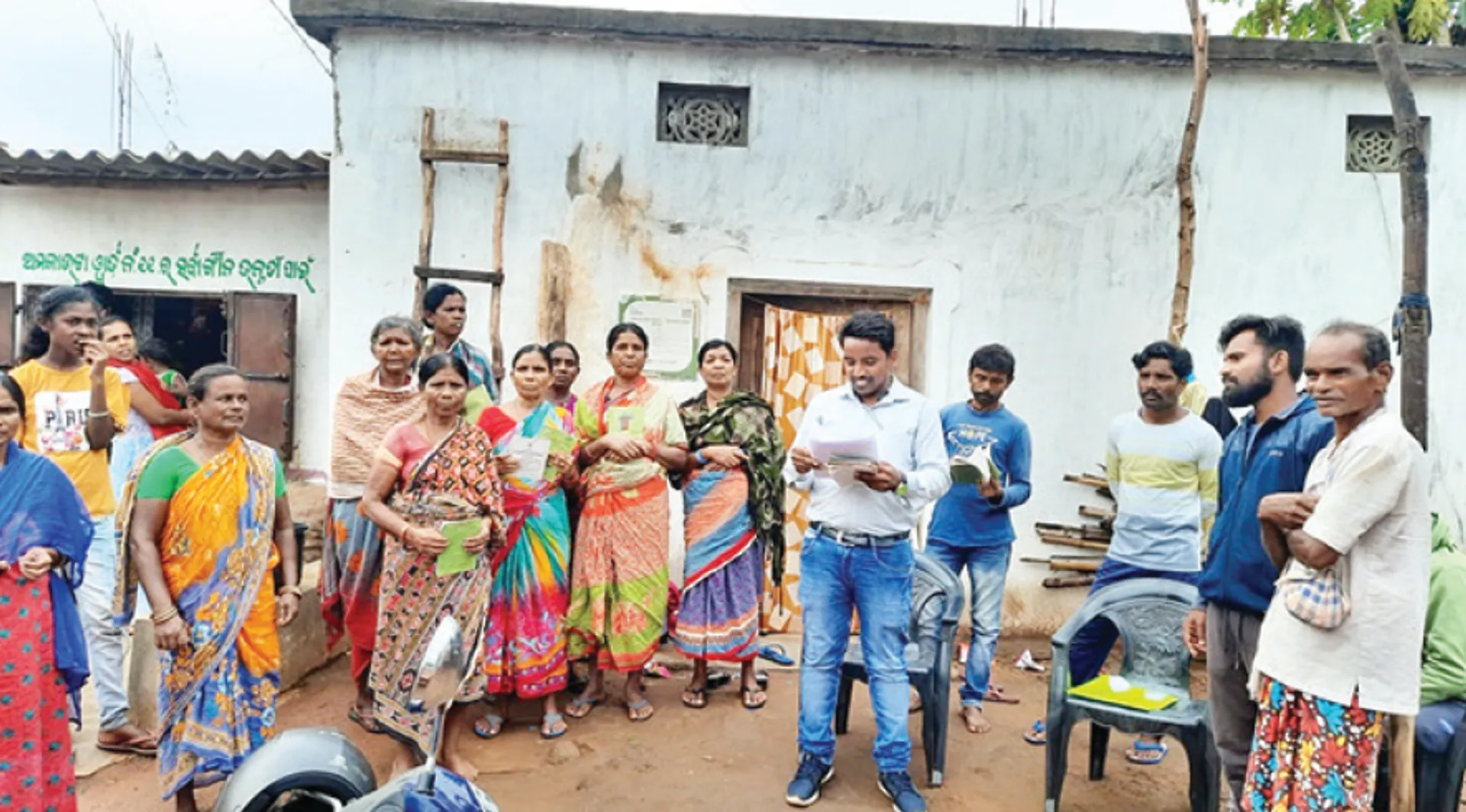 ୧୫୦୧ ହିତାଧିକାରୀଙ୍କ ୮ଶହ କ୍ୱିଣ୍ଟାଲ ଚାଉଳ ହଡ଼ପ