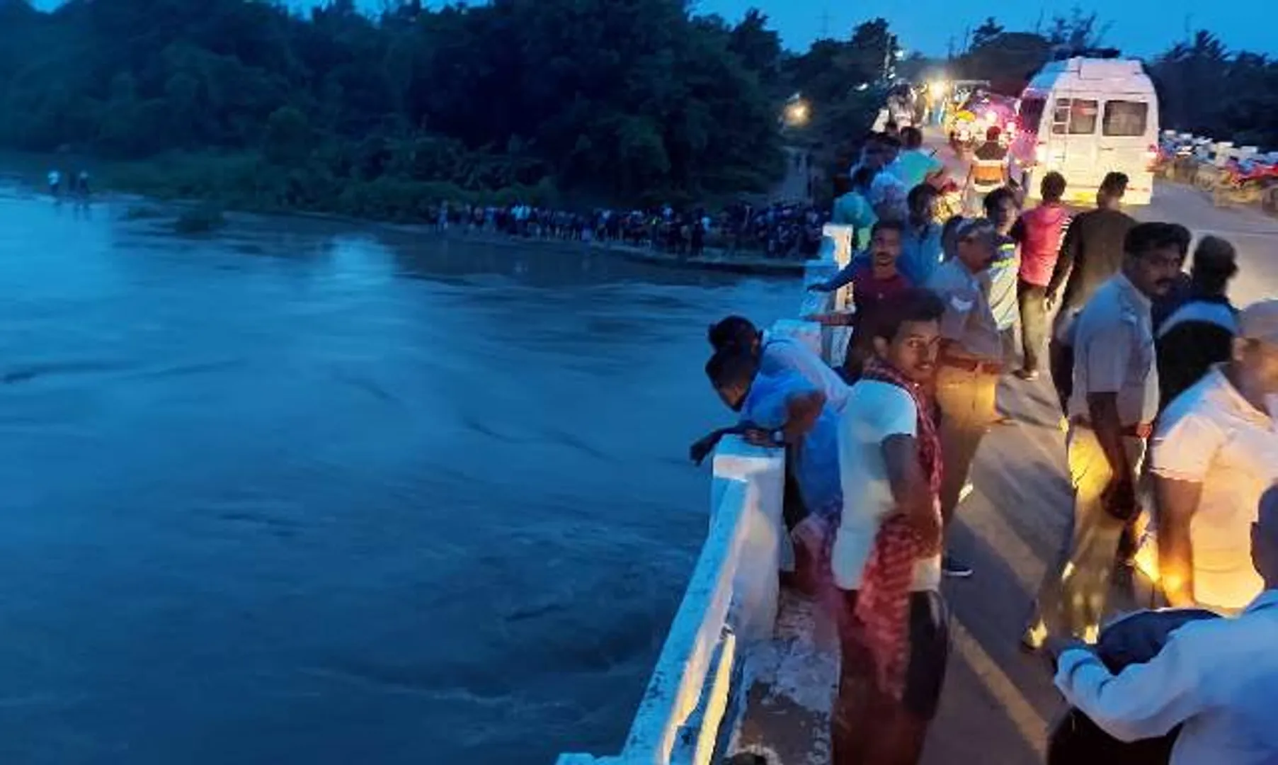 ବନ୍ୟାପାଣି ଦେଖିଯିବି କହି ଘରୁ ବାହାରିଥିଲେ ଗଗନ; ନଈକୁ ଡେଇଁ ନିଖୋଜ, ସମୁଦ୍ରକୁ ଭାସି ଯାଇଥିବା ଆଶଙ୍କା