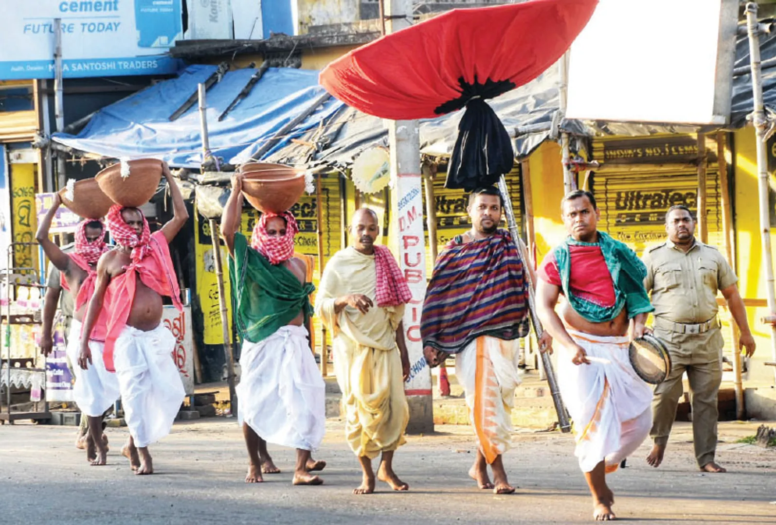 ଶ୍ରୀମନ୍ଦିରକୁ ସାତପୁରୀ ତାଡ଼ ବିଜେ, ଆଜି ମହାପ୍ରଭୁଙ୍କୁ ଲାଗି ହେବ ସାତପୁର ଦିଆ ପିଠା