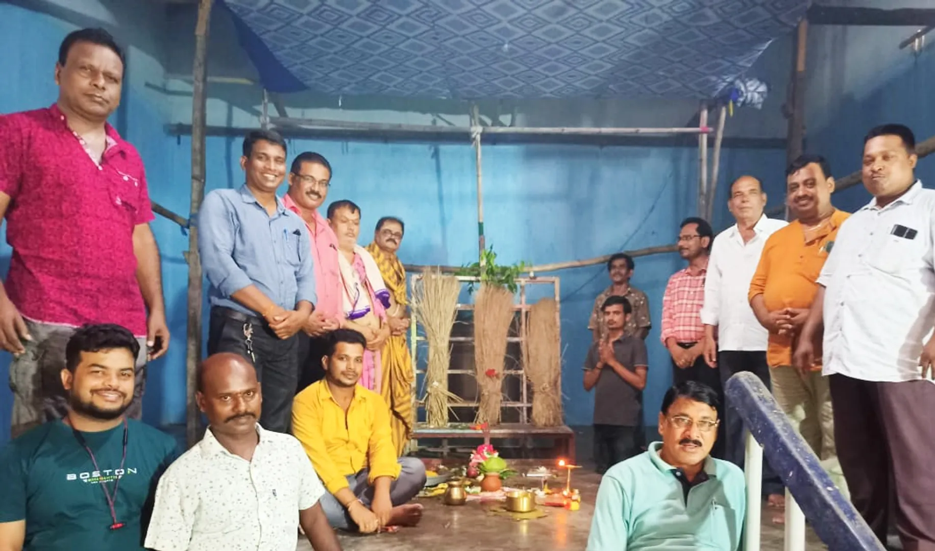 ଦୂର୍ଗାପୂଜା ନେଇ ଅଣ୍ଟା ଭିଡିଲେଣି ପୂଜା କମିଟି; ବିଭିନ୍ନ ମଣ୍ଡପରେ ମାଟି ଅନୁକୂଳ ପୂଜା ସମାପନ