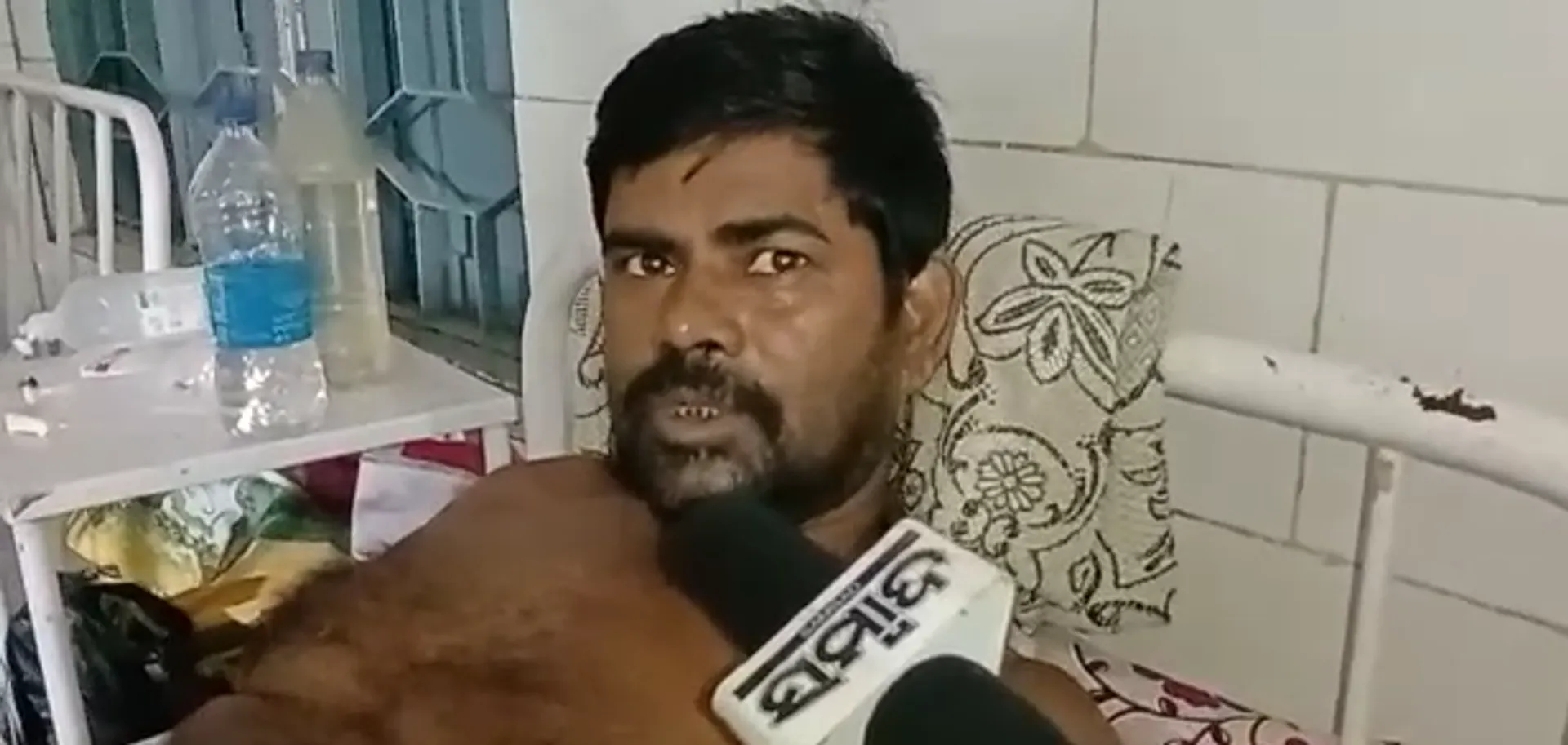 କୁମ୍ଭୀର କବଳରୁ ରକ୍ଷା ପାଇଲେ ଯୁବକ