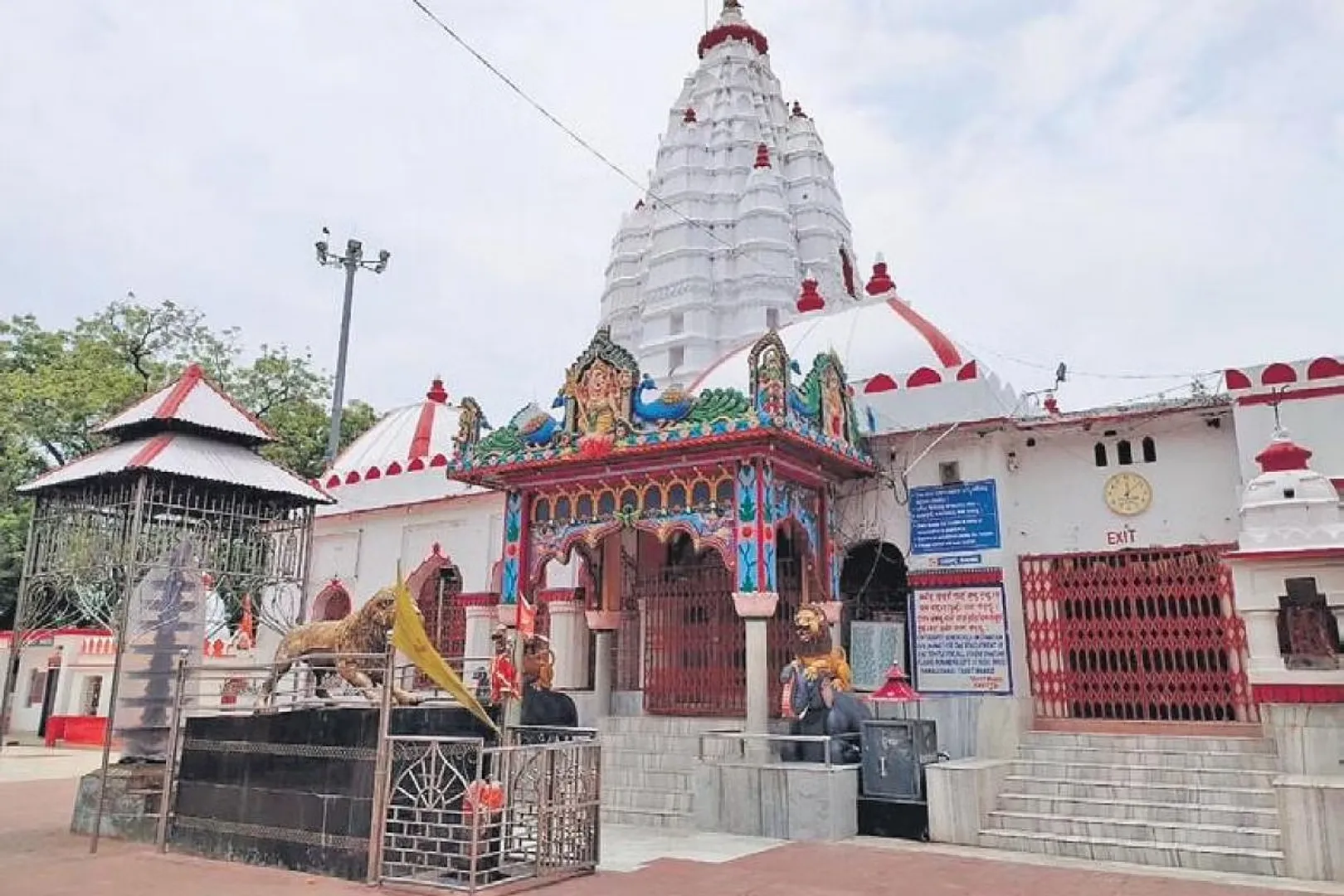 ସୂର୍ଯ୍ୟୋପରାଗ ପାଇଁ ମଙ୍ଗଳବାର ବନ୍ଦ ରହିବ ସମଲେଶ୍ବରୀଙ୍କ ଦର୍ଶନ      
