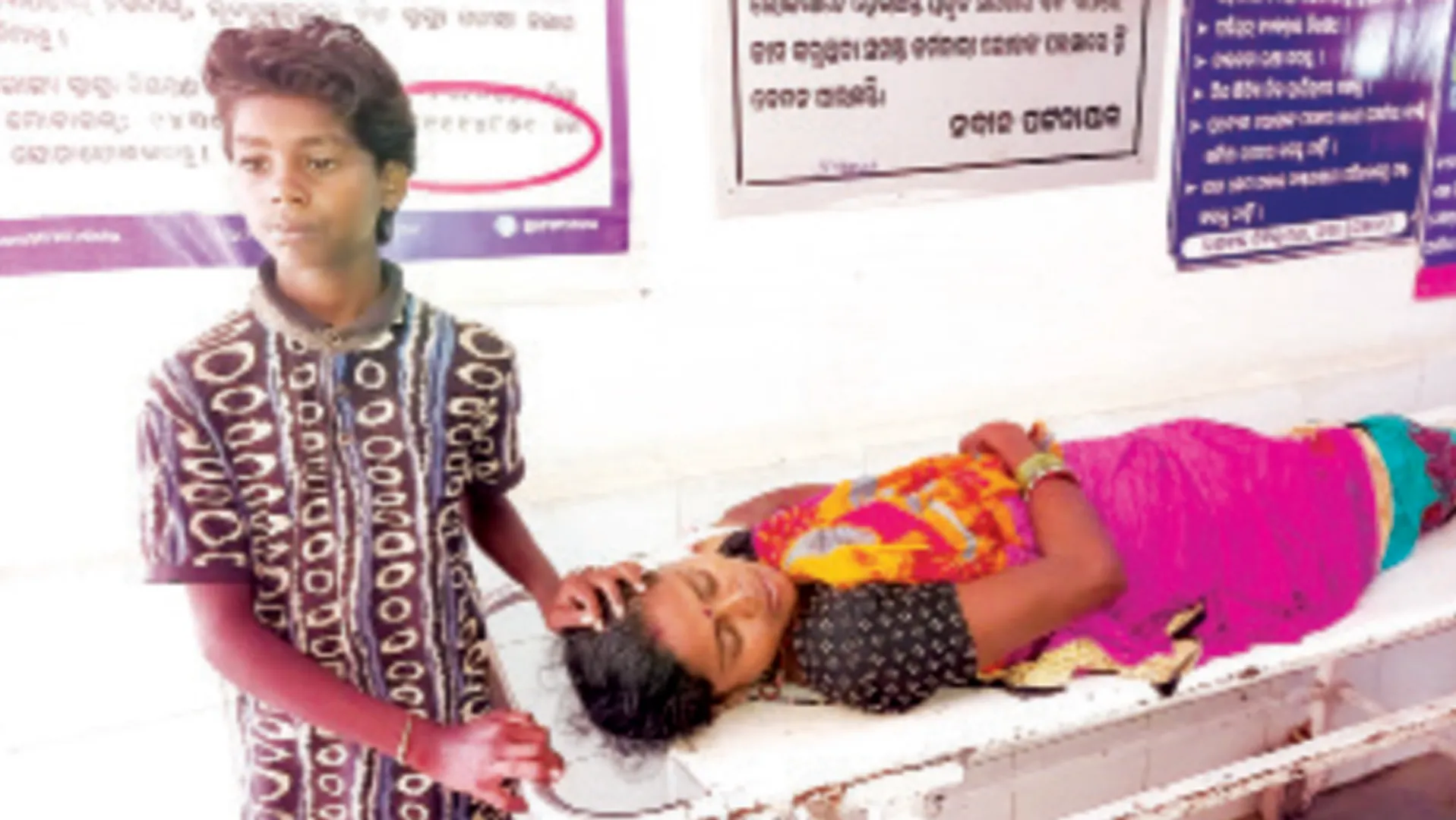 ଶିକାର ବନ୍ଧୁକରେ ପତ୍ନୀଙ୍କୁ ଗୁଳି