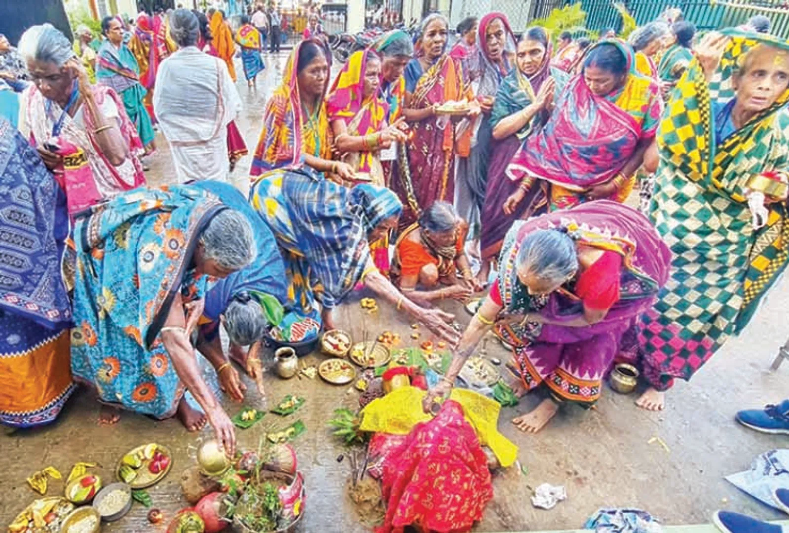 ହବିଷ୍ୟାଳୀଙ୍କ କାର୍ତ୍ତିକ ବ୍ରତ ଆରମ୍ଭ; ନୀତିକାନ୍ତି ବିଳମ୍ବ, ବିନା ପହୁଡ଼ରେ ହେଲା ନୀତିକାନ୍ତି