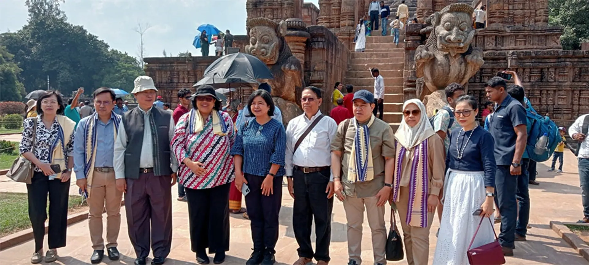 ସୂର୍ଯ୍ୟ ମନ୍ଦିର ଦେଖିଲେ ୭ ଦେଶର ରାଷ୍ଟ୍ରଦୂତ