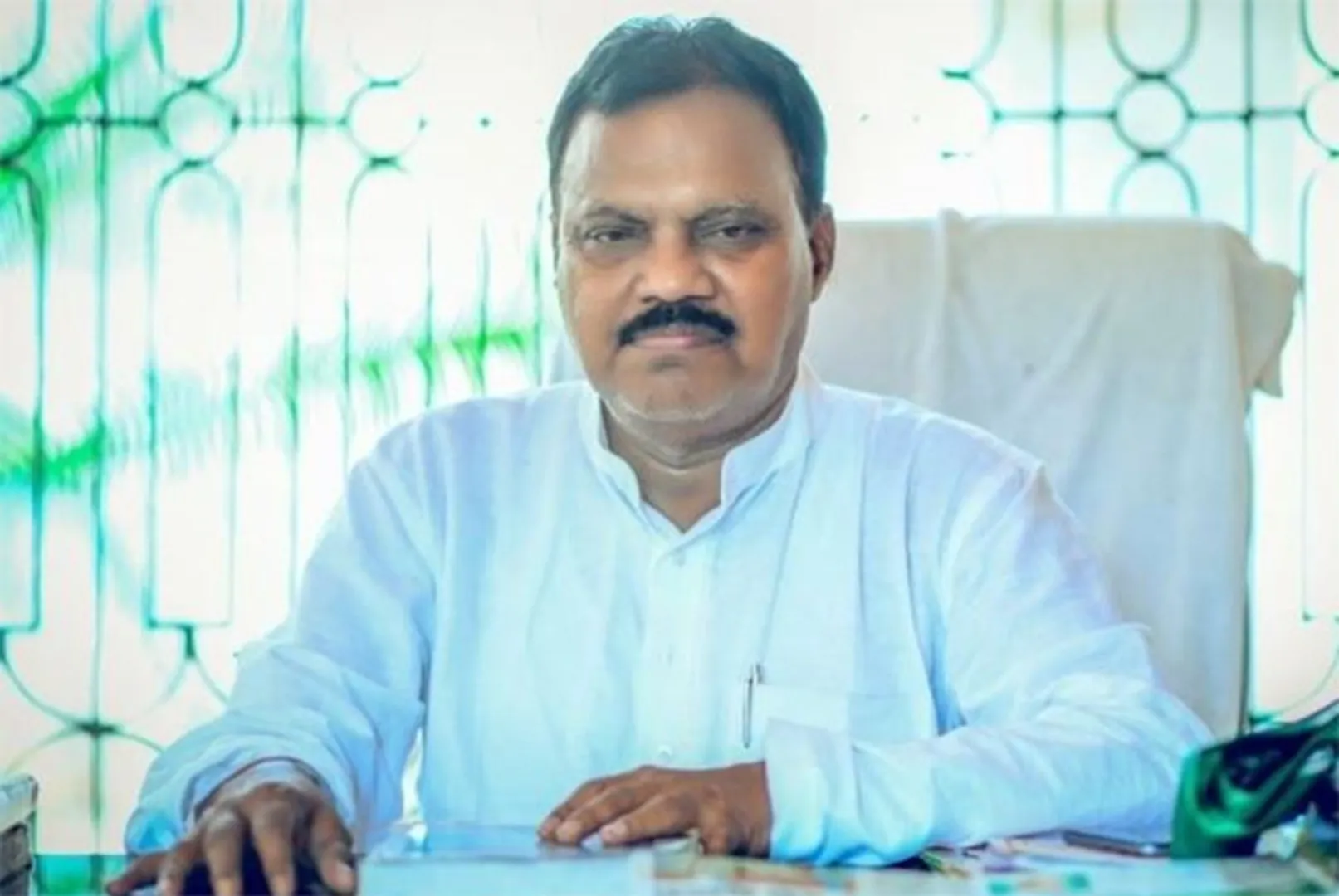 କାମରେ ଆସୁନି ୪୦ ଲକ୍ଷର ଆମ୍ବୁଲାନ୍ସ: ଉପବାଚସ୍ପତି ବି ହାତ ଟେକିଦେଲେ, ସରକାରଙ୍କୁ ଚିଠି କରିବାକୁ ମନାକଲେ