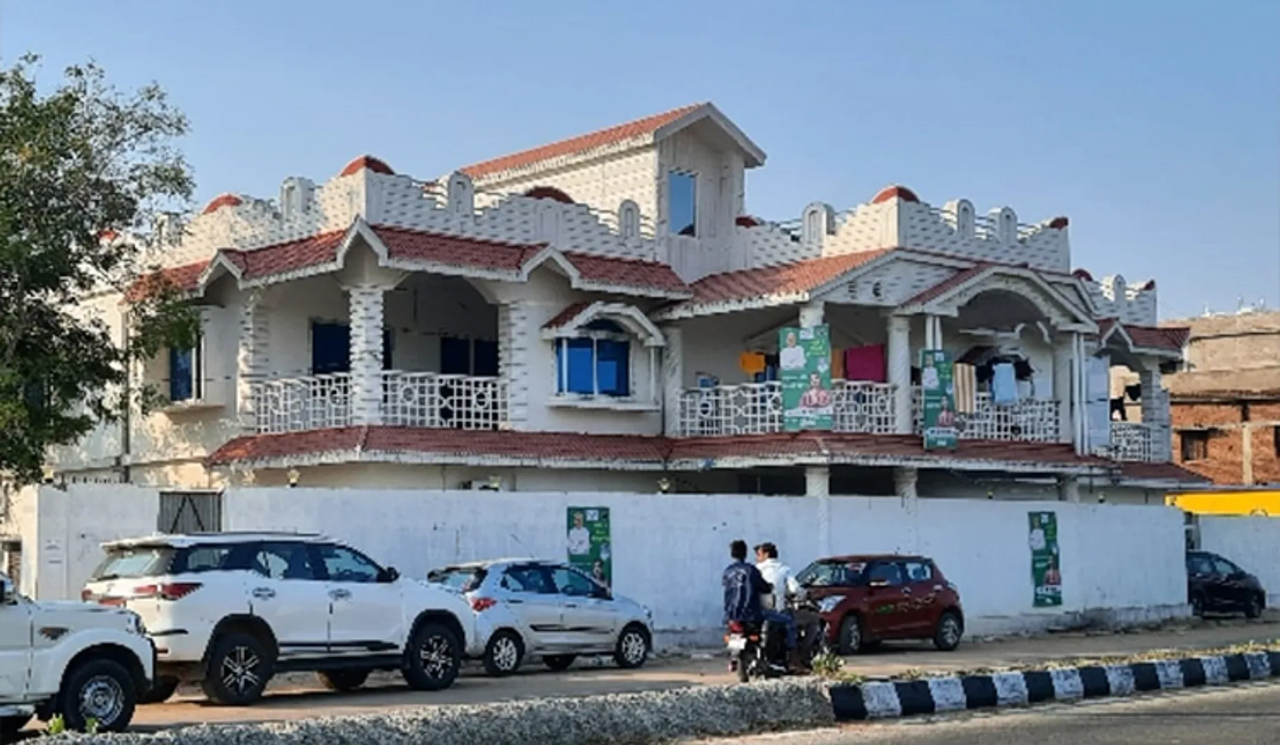 ପଦ୍ମପୁର ଭୋଟ : ଚର୍ଚ୍ଚାରେ ହ୍ବାଇଟ୍‌ ହାଉସ୍, ୱାର୍‌ ରୁମ୍‌ରେ ନେତାଙ୍କ ଡେରା 