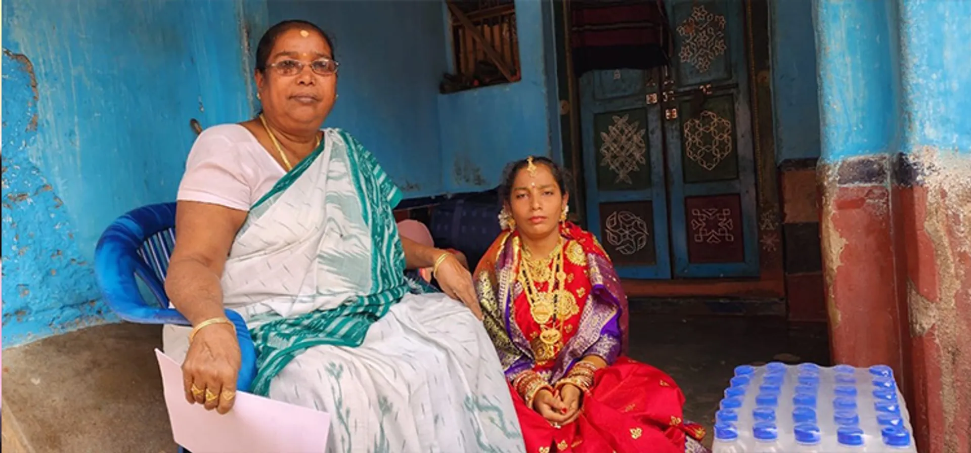 ପ୍ରେମ ବିବାହ ପରେ ପ୍ରତାରଣା: ଶ୍ବଶୂର ଘର ଆଗରେ ଲକ୍ଷ୍ମୀଙ୍କ ବଧୂବେଶରେ ଧାରଣା