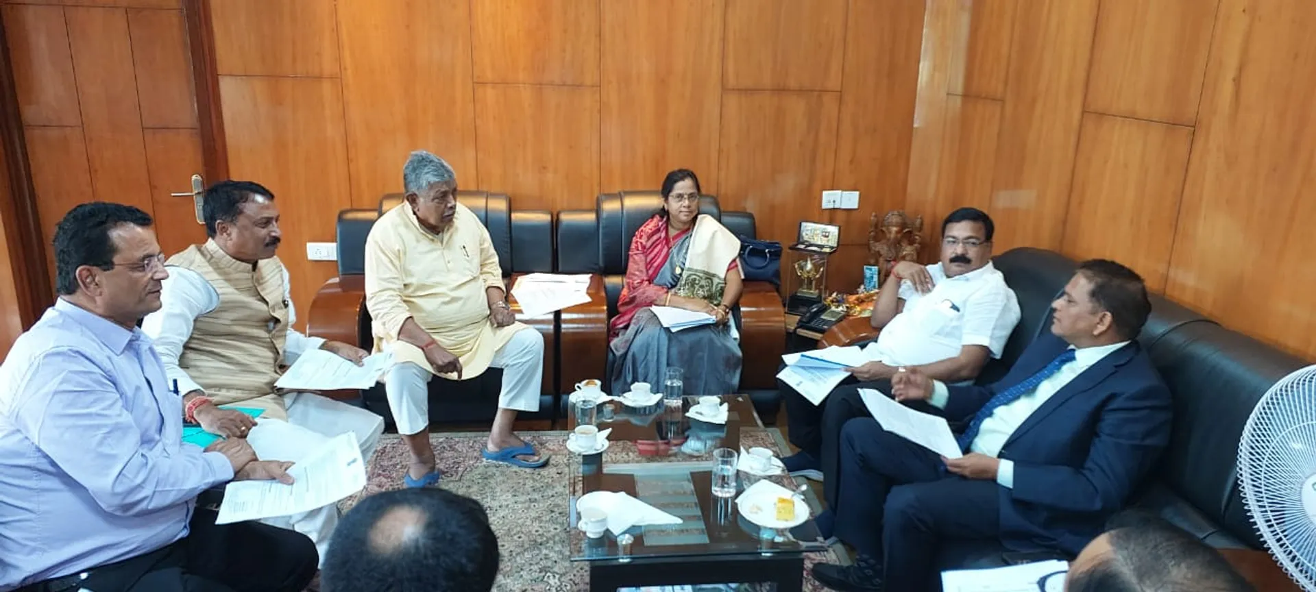 ପୂର୍ବତଟ ରେଳବାଇର ବିଭିନ୍ନ ରେଳଷ୍ଟେସନର ଉନ୍ନତି ପାଇଁ ସମୀକ୍ଷା କଲେ ସାଂସଦ 