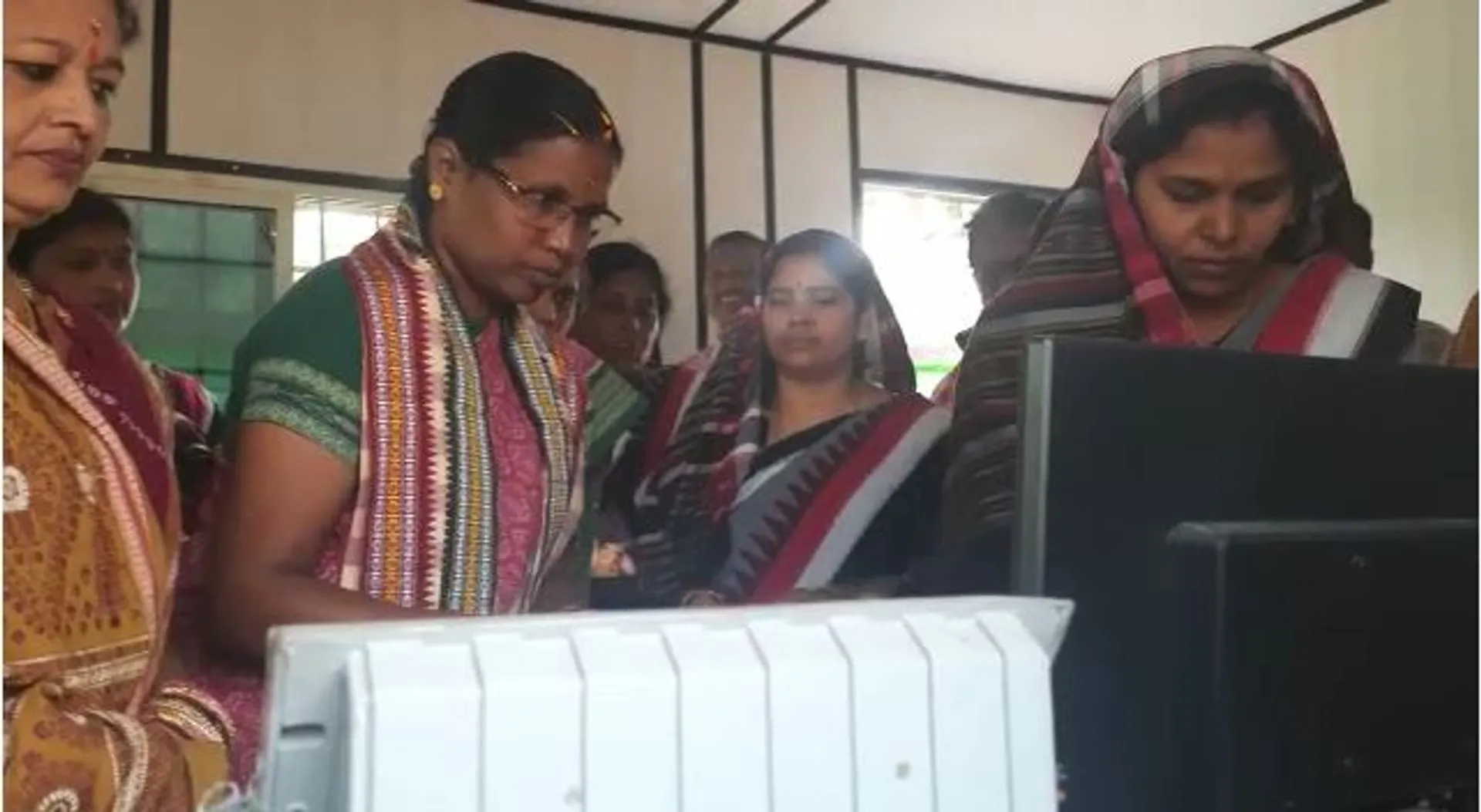 ବିନିକାରେ ଧାନମଣ୍ଡି ଆରମ୍ଭ; ଚାଷୀ ବିକିଲେ ଧାନ, ପ୍ରଥମ ଦିନରେ କିଣାଗଲା ୩୨୭ କୁଇଣ୍ଟାଲ