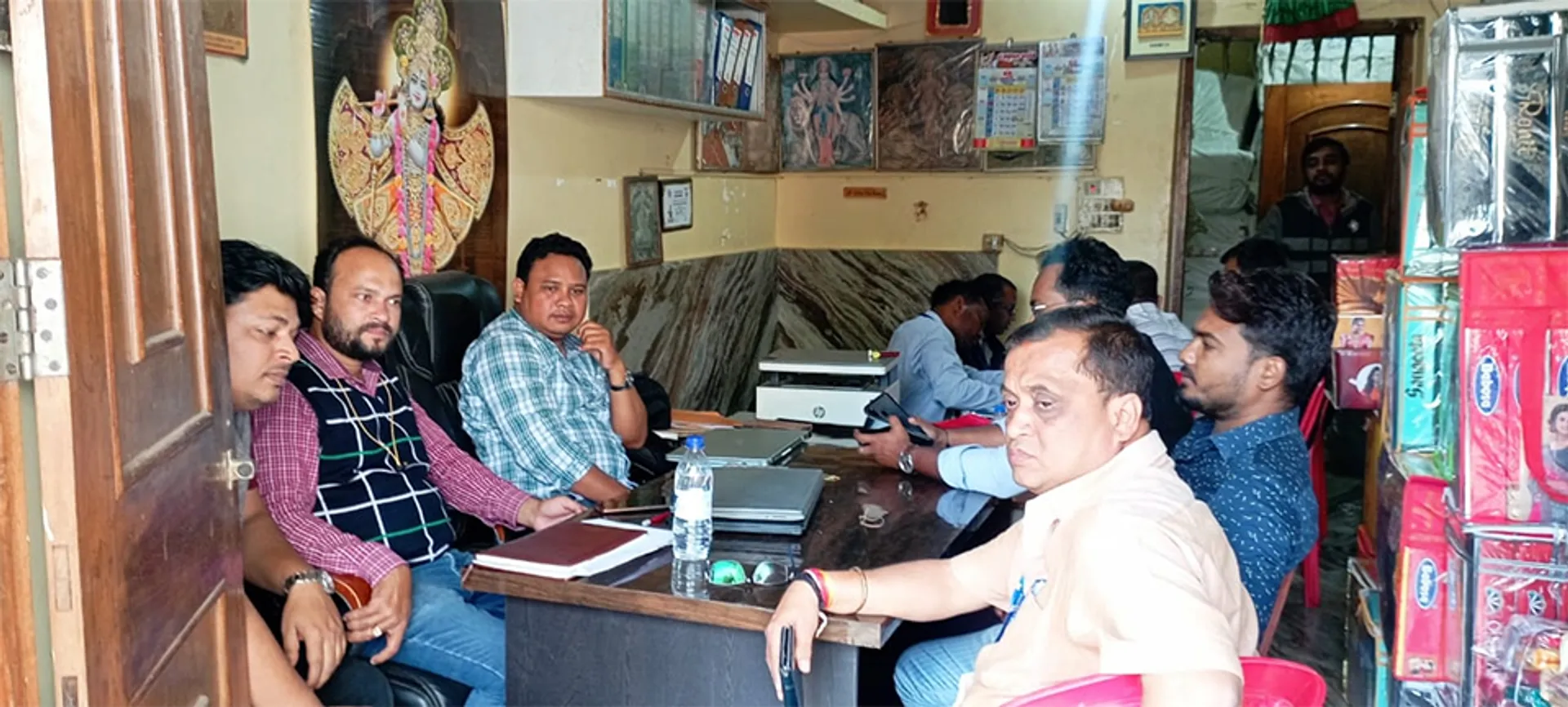 ଜୁନାଗଡ଼: କପଡ଼ା ଗୋଦାମରେ ଜିଏସ୍‌ଟି ଚଢ଼ଉ