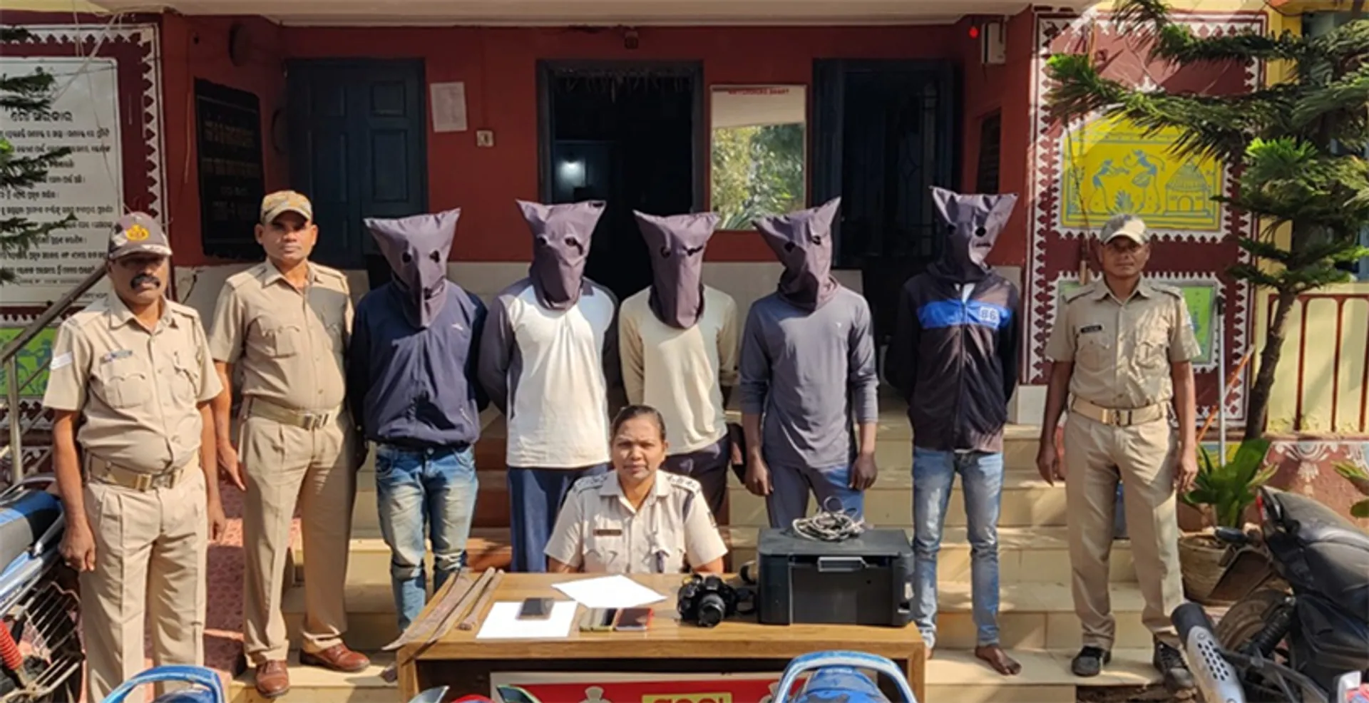 କେସିଙ୍ଗା ପୁଲିସ୍‌ ଜାଲରେ ବାଇକ୍‌ ଲୁଟେରା ଗ୍ୟାଙ୍ଗ: ୧୯ ବାଇକ୍ ଜବତ, ୫ ଗିରଫ