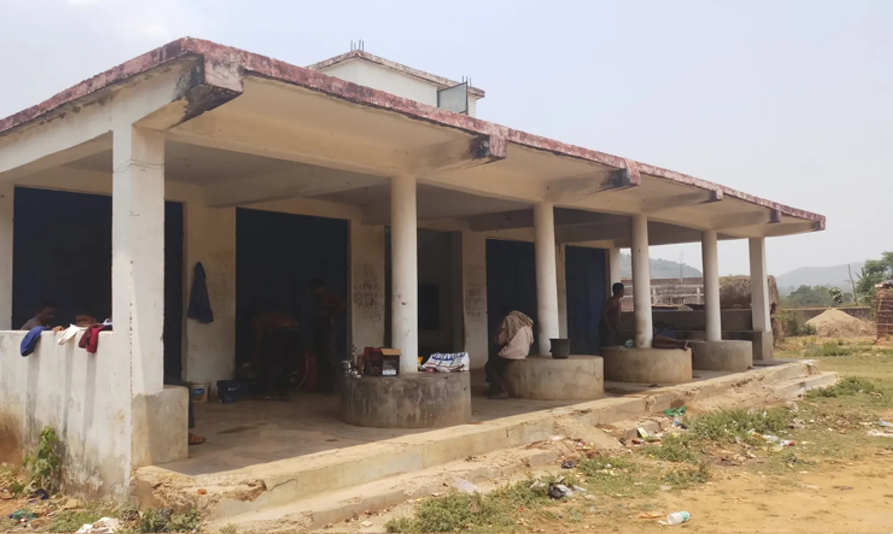 ଘୁ.ଉଦୟଗିରିରେ ରାସ୍ତାକଡ଼ ପାଲଟିଛି ବସ୍‌ ରହଣିସ୍ଥଳ