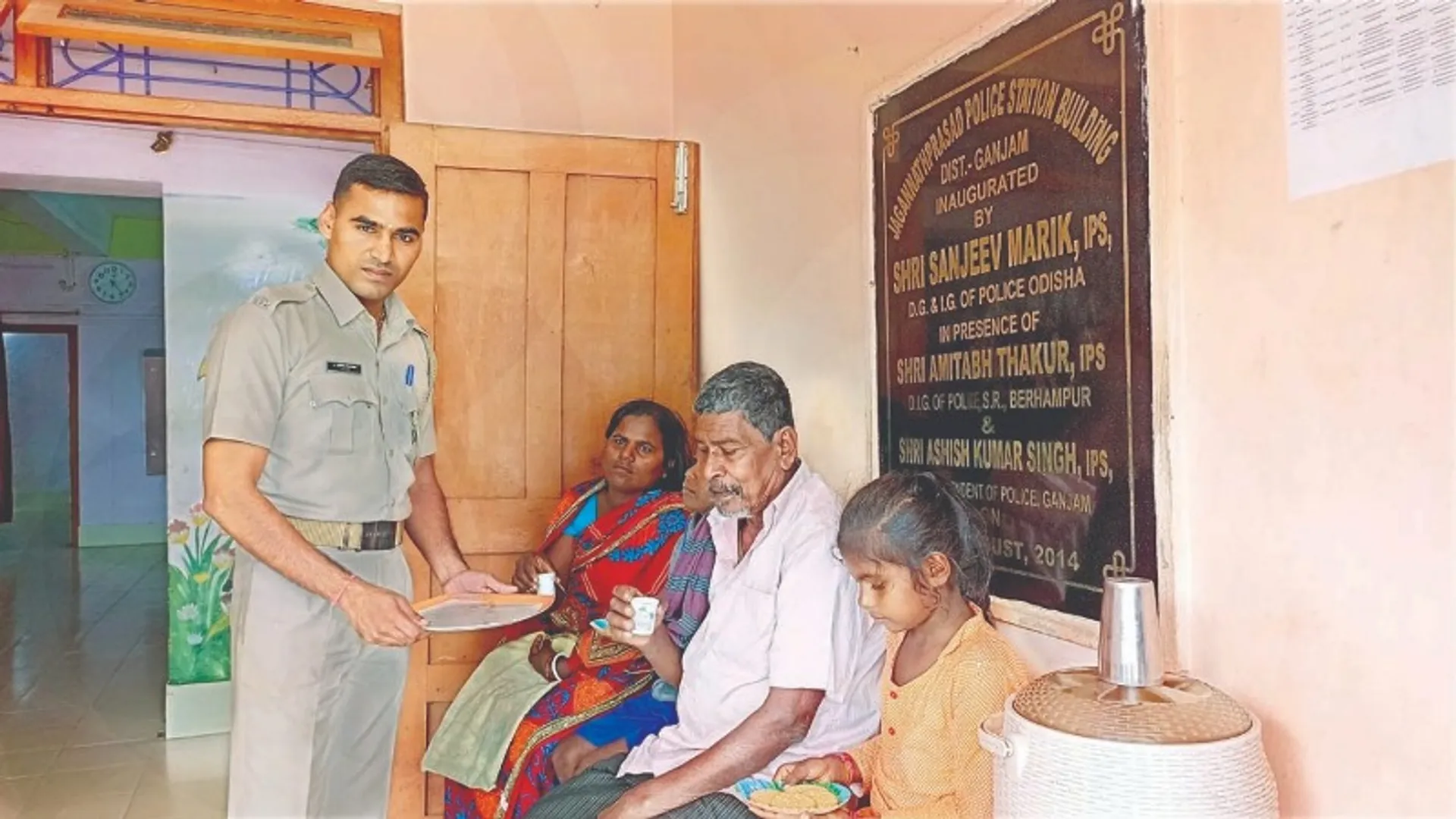 ଜଗନ୍ନାଥପ୍ରସାଦ ଥାନାରେ ଅଭି‌‌ଯୋଗକାରୀଙ୍କୁ ଆତିଥେୟତା ଚର୍ଚ୍ଚାରେ