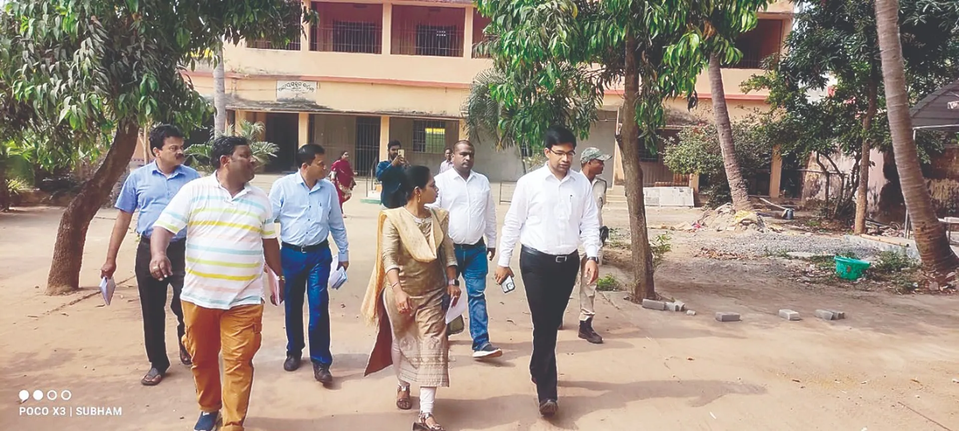ସ୍ମାର୍ଟସ୍କୁଲ୍ ଅବ୍ୟବସ୍ଥା ଦେଖି ବିଗିଡ଼ିଲେ ଜିଲ୍ଲା ପରିଷଦ ମୁଖ୍ୟ ଉନ୍ନୟନ ଅଧିକାରୀ