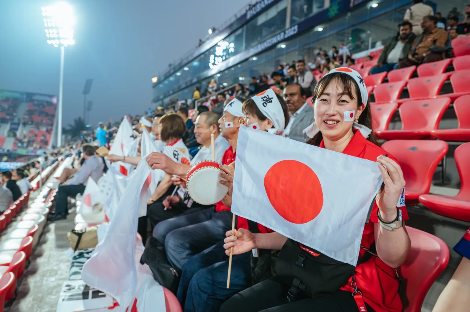 ହକି ବିଶ୍ବକପ୍‌: କଳିଙ୍ଗ ଷ୍ଟାଡିୟମରେ ଜାପାନ-କୋରିଆ ମ୍ୟାଚରେ ଜାପାନି ପ୍ରଶଂସକ।