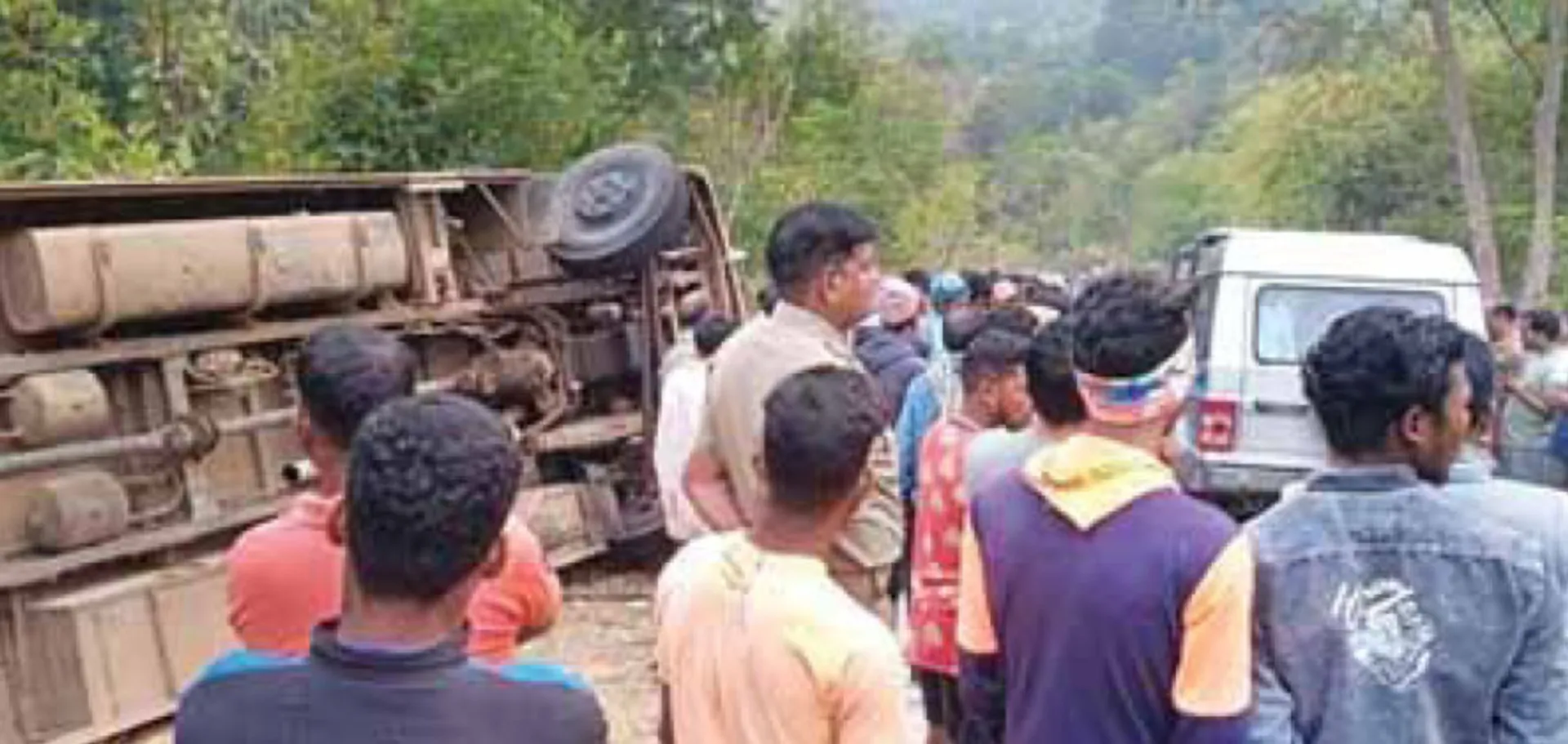 ଘାଟିରେ ମିନିବସ୍‌ ଓଲଟି ୨ ମୃତ, ୧୫ ଆହତ