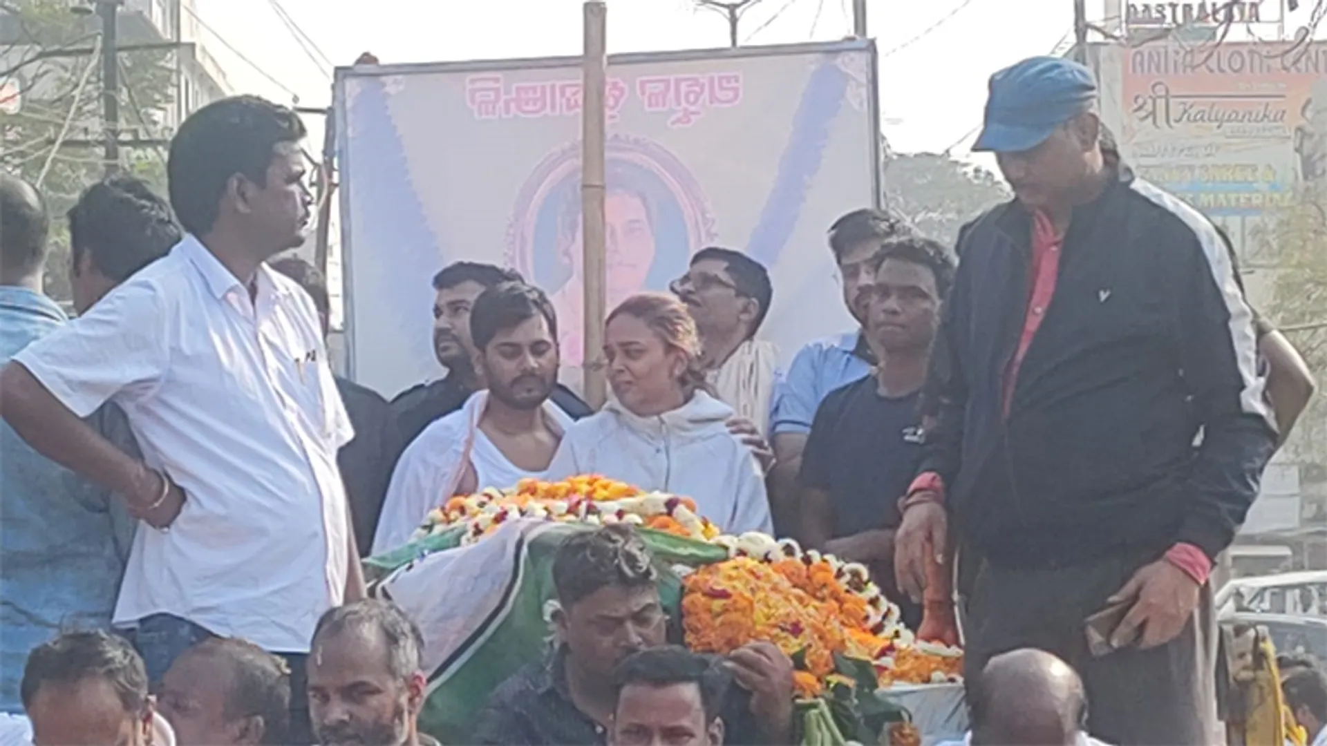 ସ୍ପେନ୍‌ରୁ ଫେରିଲେ ନବ ଦାସଙ୍କ ଝିଅ ଦୀପାଳି