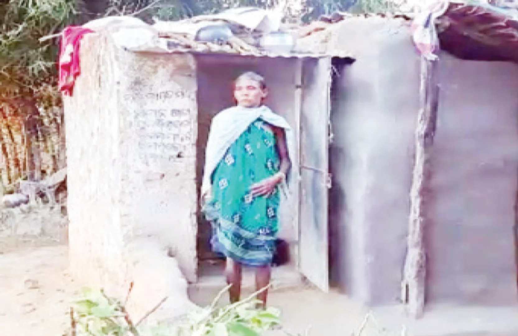 ବିଧବା ରତ୍ନାବତୀଙ୍କ ପାଇଁ ଆବାସ ଯୋଜନା ସାତ ସପନ, ଶୌଚାଳୟ ପାଲଟିଛି ରୋଷେଇ ଘର