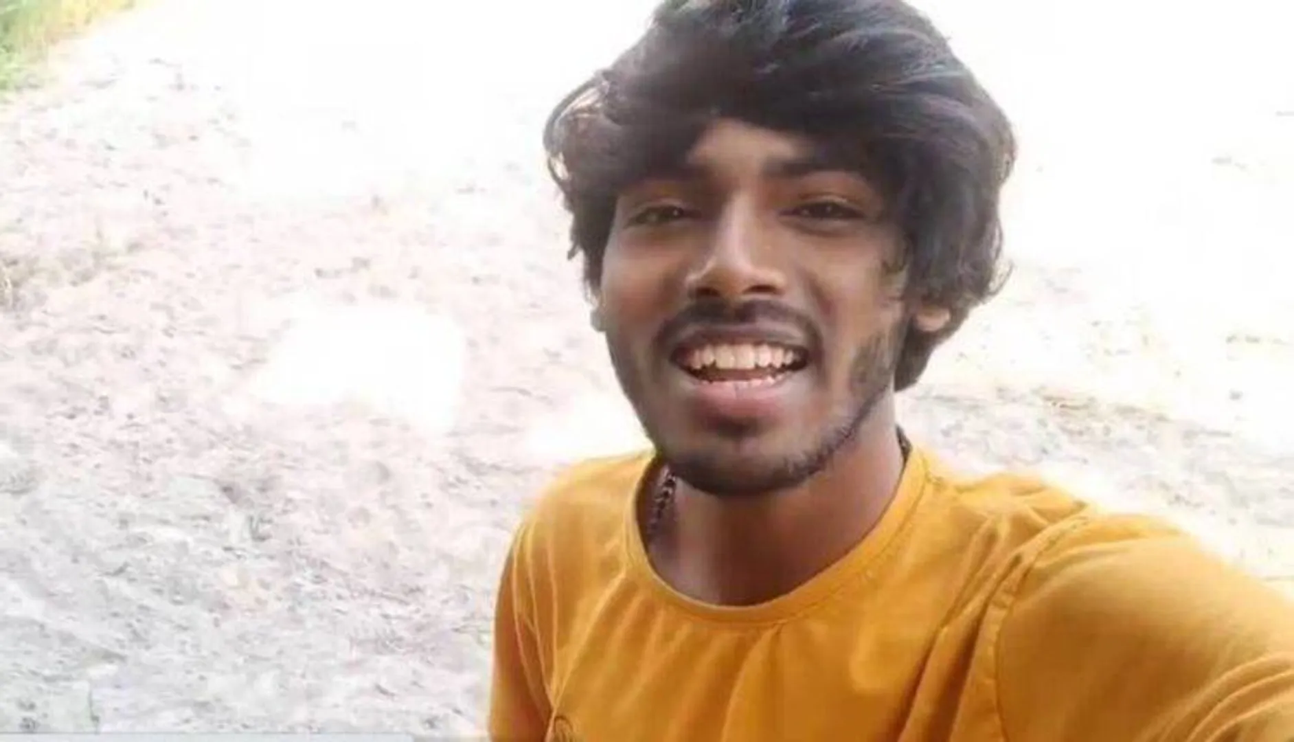 ରାତାରାତି ସିଙ୍ଗିଙ୍ଗ୍ ଷ୍ଟାର ବନିଥିବା ଅମରଜିତ କହିଲେ ମନକଥା; କାଲି ମାଆ ଗାଳି କରୁଥିଲା, ଆଜି ଖୁସିରେ କାନ୍ଦୁଛି