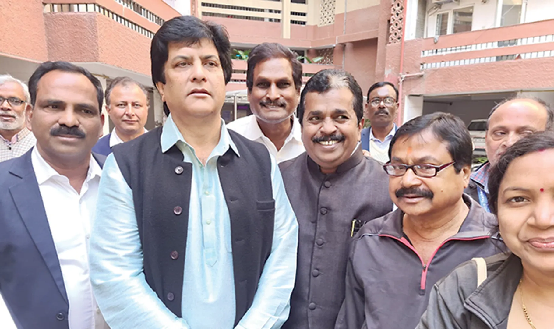 ସାଂସଦମାନଙ୍କୁ ଦାବିପତ୍ର ଦେଲା ଶିକ୍ଷକ ସଂଘ